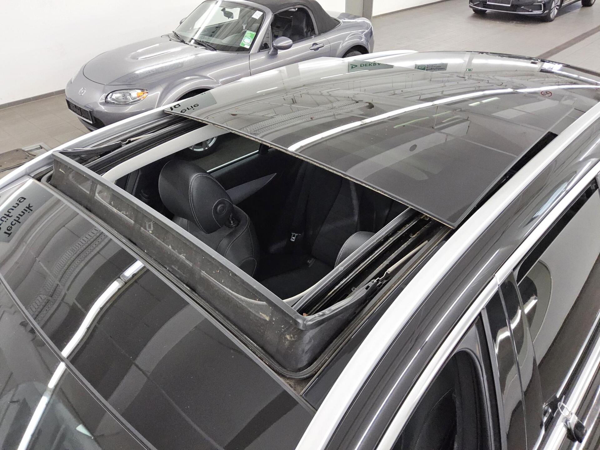 Mercedes-Benz E 220 T d T-Leder Navi LED Pano 13