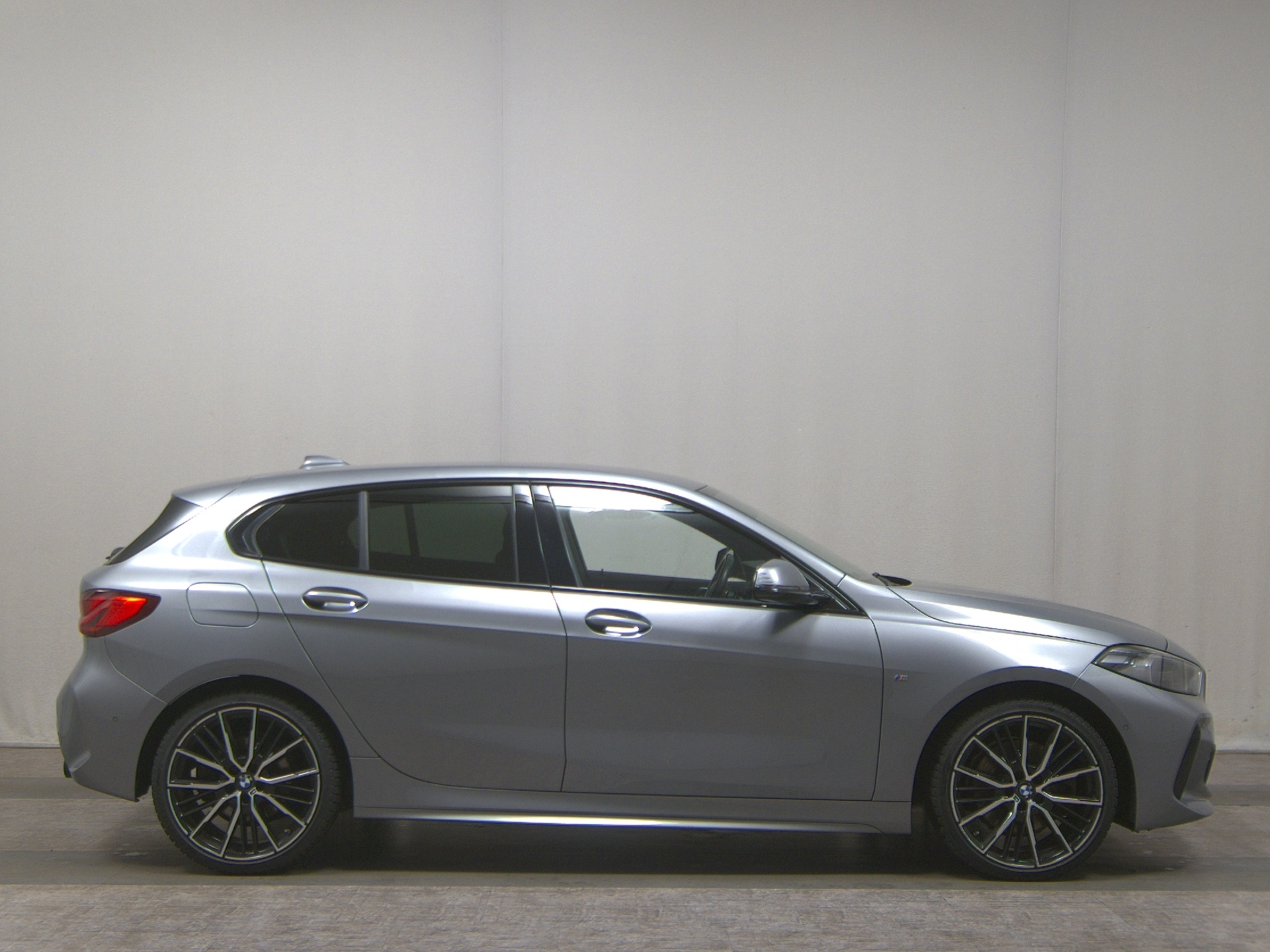 BMW 120i M-Sport KLIMAAUT LED SPORTSITZE SHZ PDC