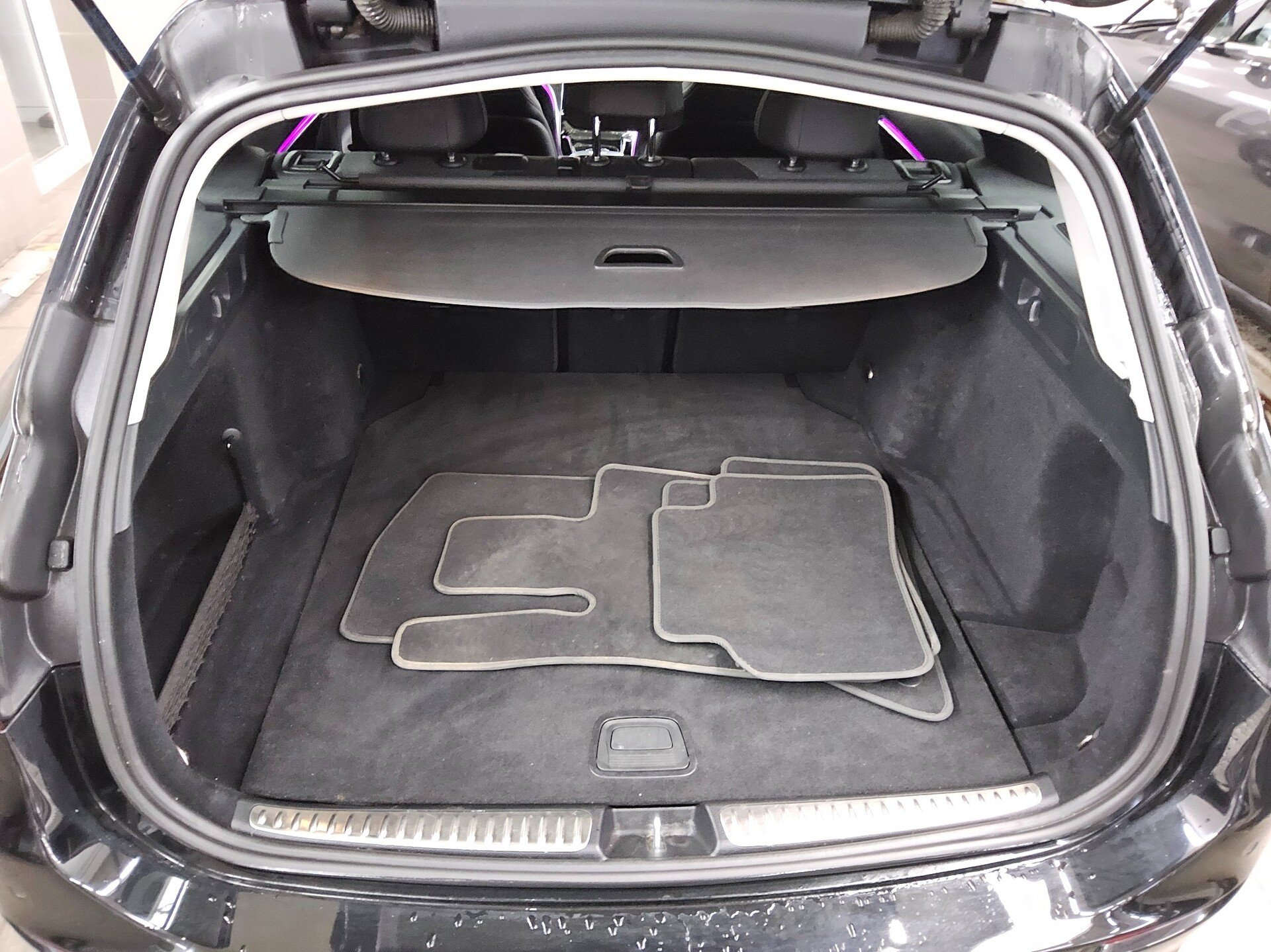 Mercedes-Benz C 200 T d Avantgarde Navi LED MBUX RfK Sound 12