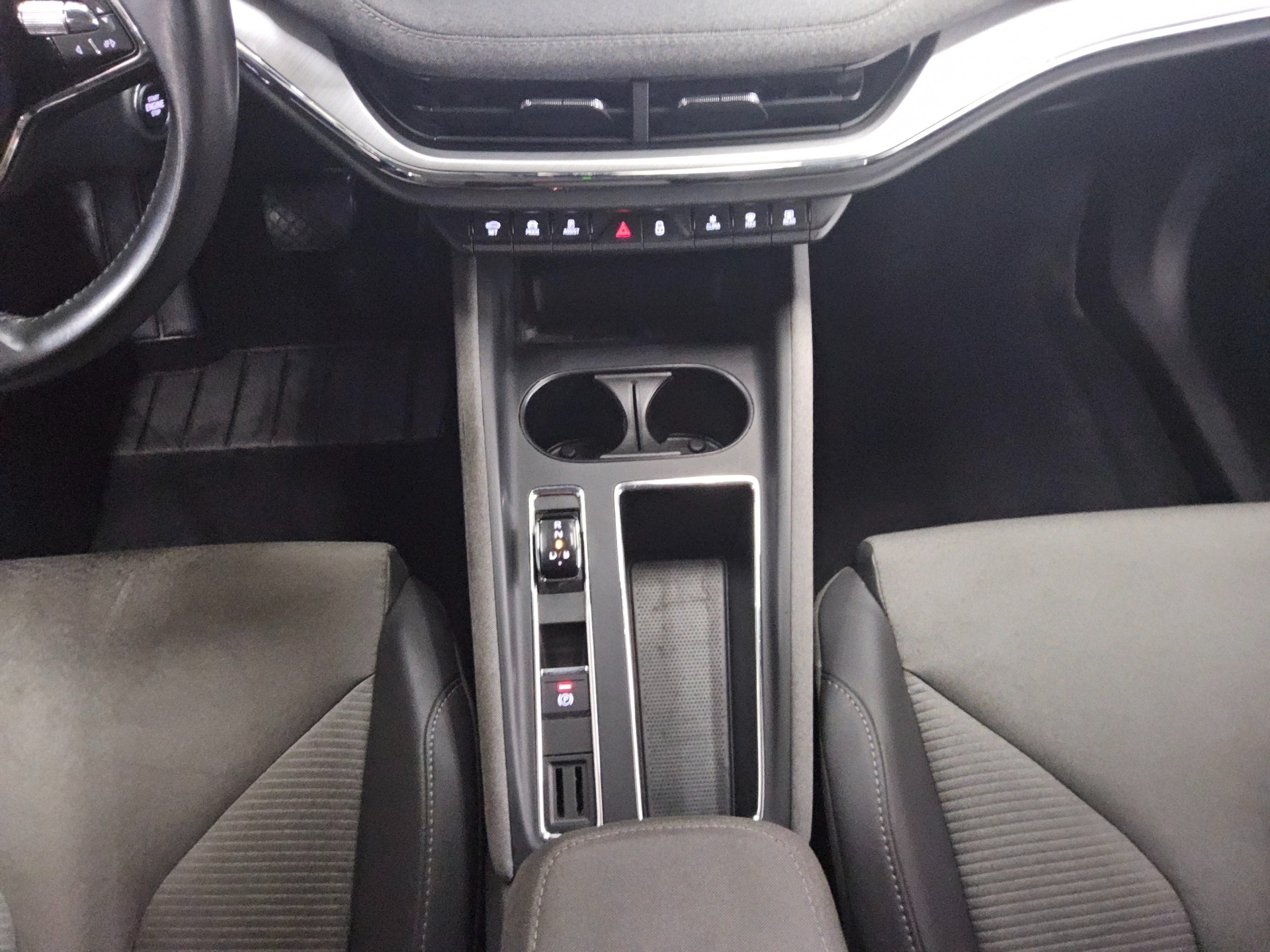 Skoda Enyaq iV 60 Loft T-Leder Navi LED Kamera AHK ACC 6