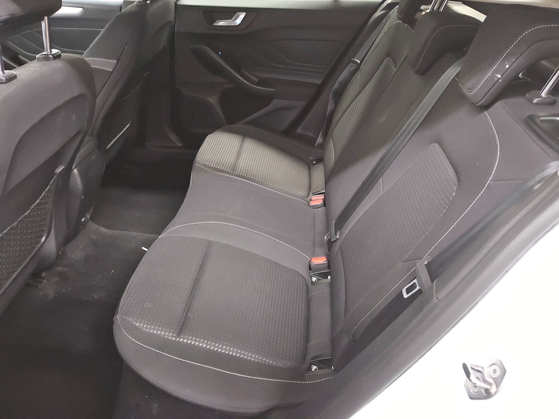 Ford Focus Turnier 2.0 EB Cool&Connect Navi LED RfK 13