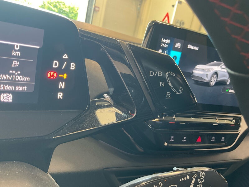 Volkswagen ID.4 KLIMA LED RADIO MFL SHZ 12