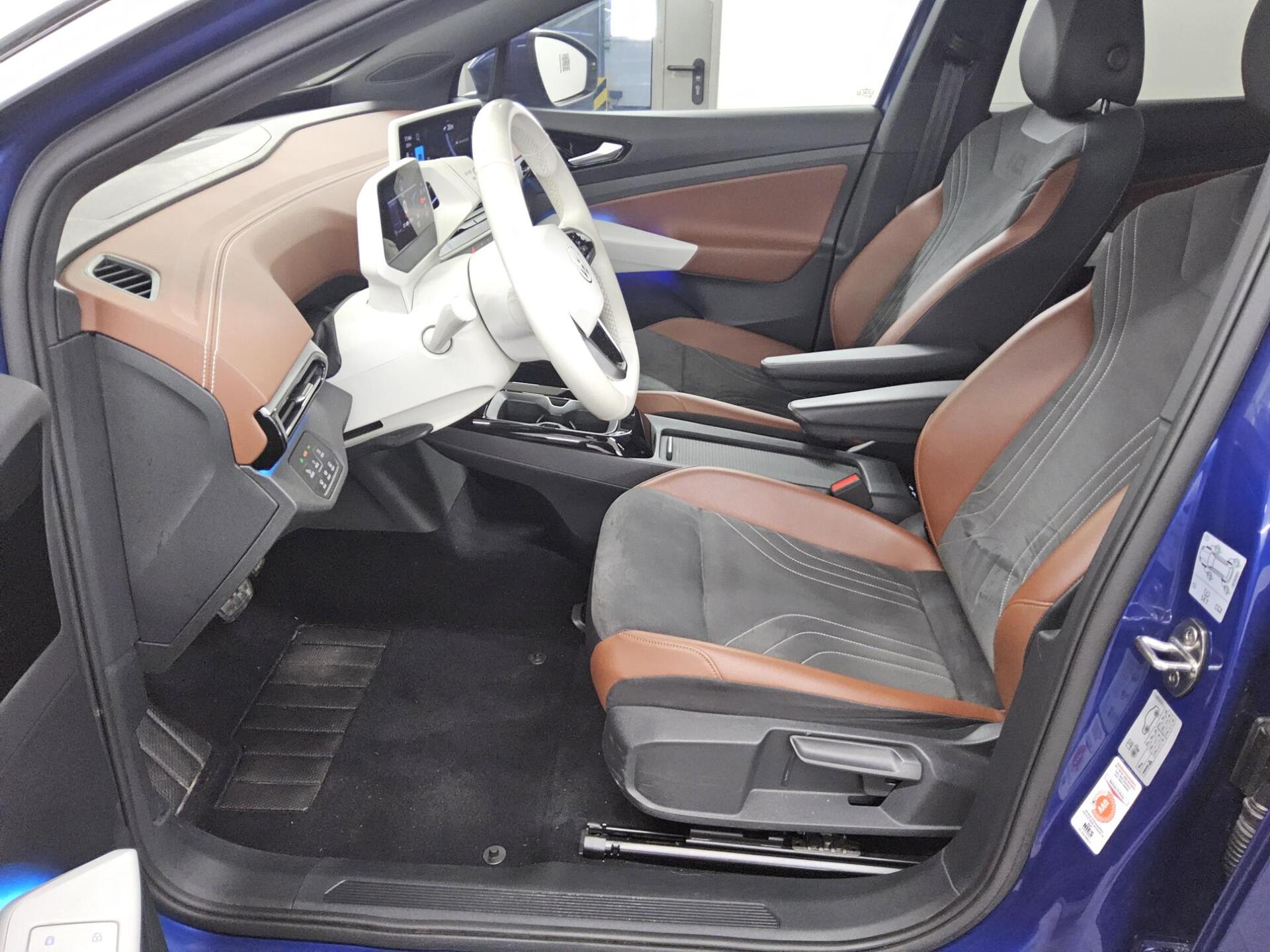 Volkswagen ID.5 Pro Performance T-Leder Navi IQ.Light Pano RFK 9