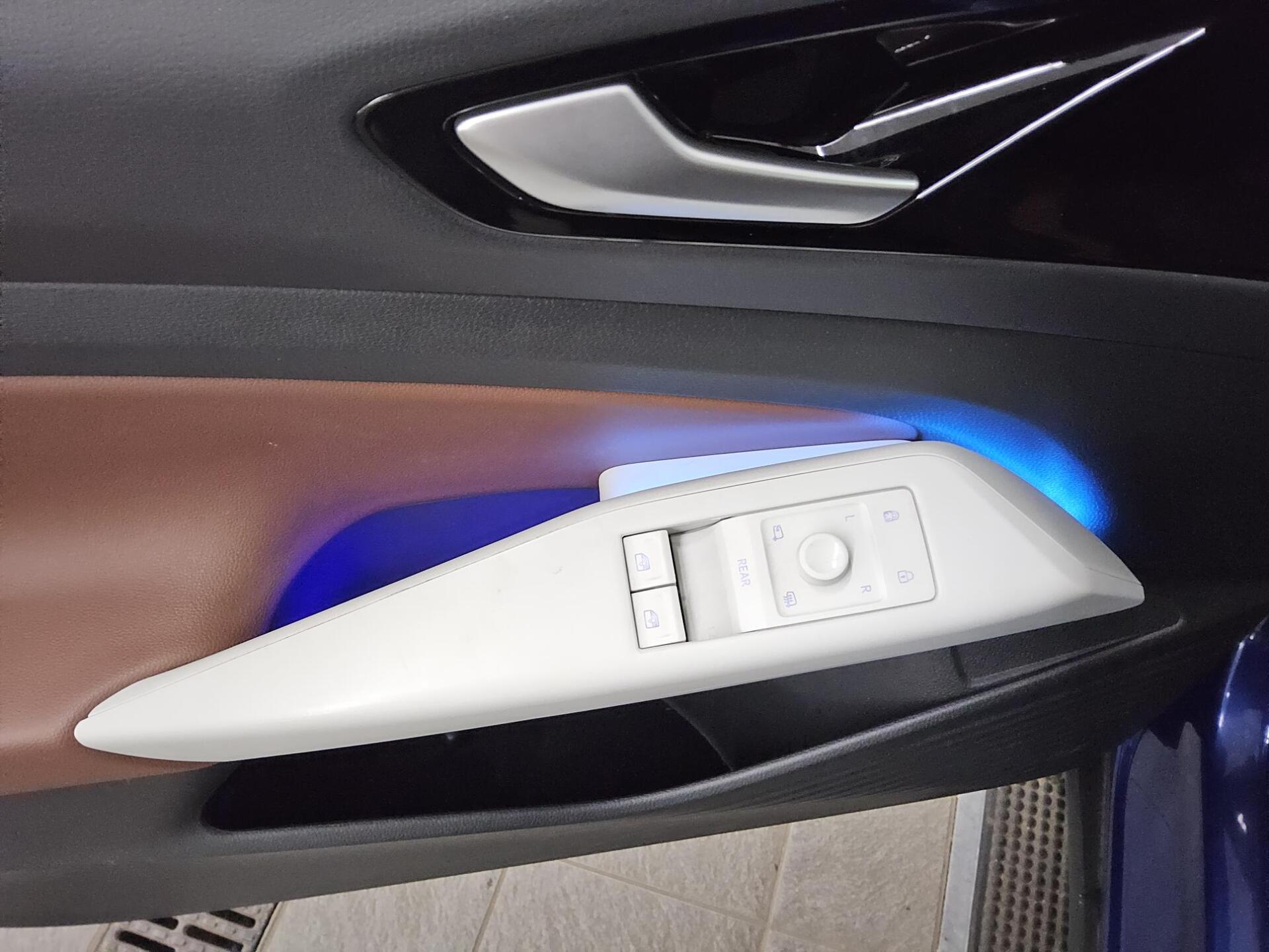 Volkswagen ID.5 Pro Performance T-Leder Navi IQ.Light Pano RFK 10