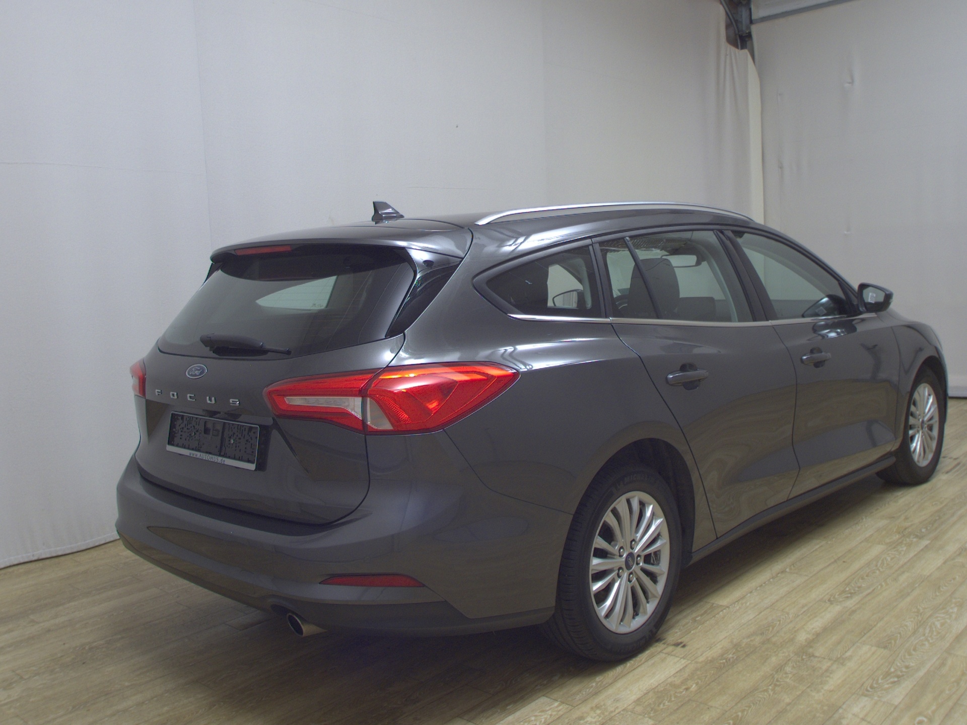 Ford Focus Turnier 1.5 EB Titanium Navi LED RFK ACC 4