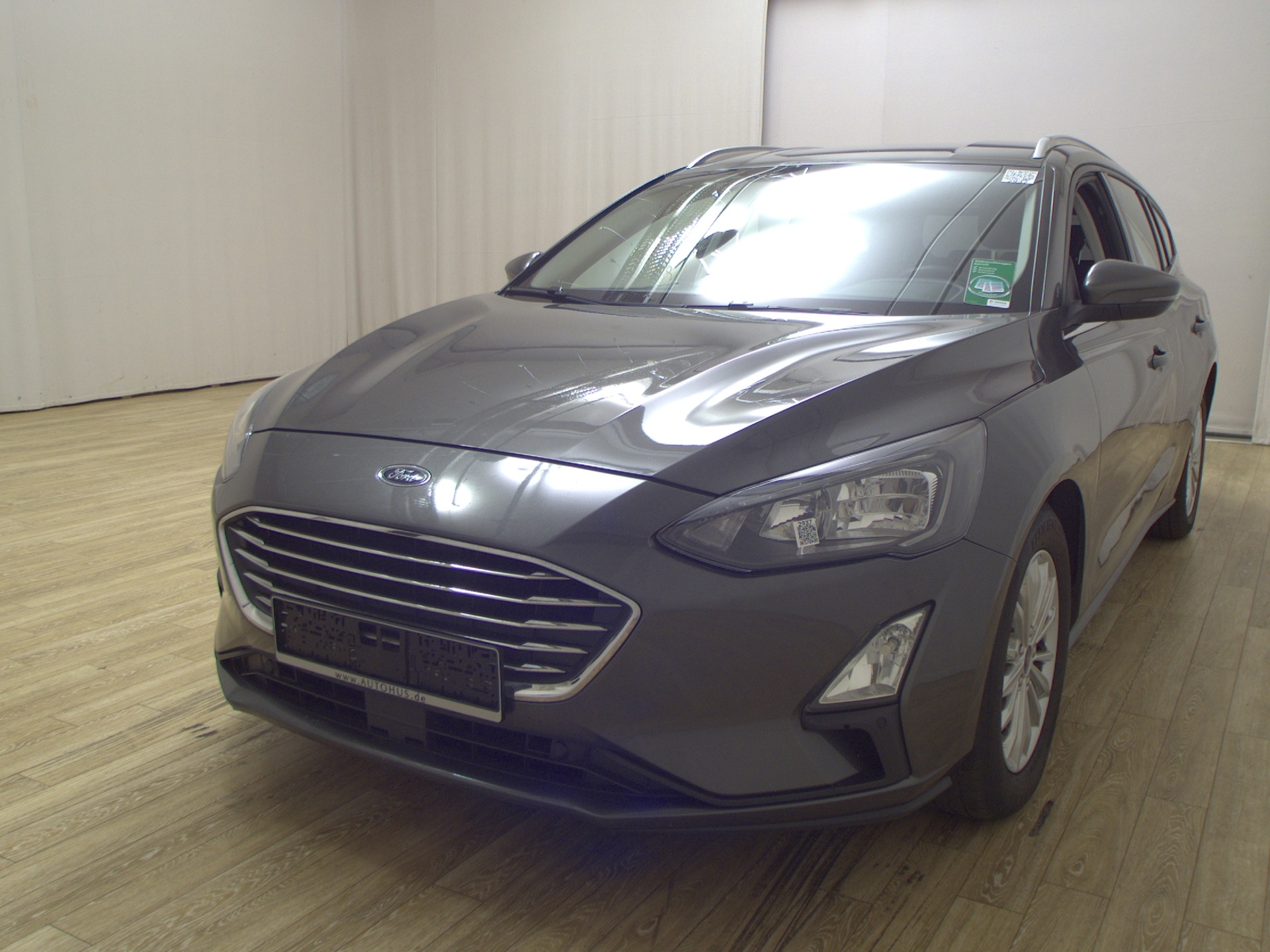 Ford Focus Turnier 1.5 EB Titanium Navi LED RFK ACC 2