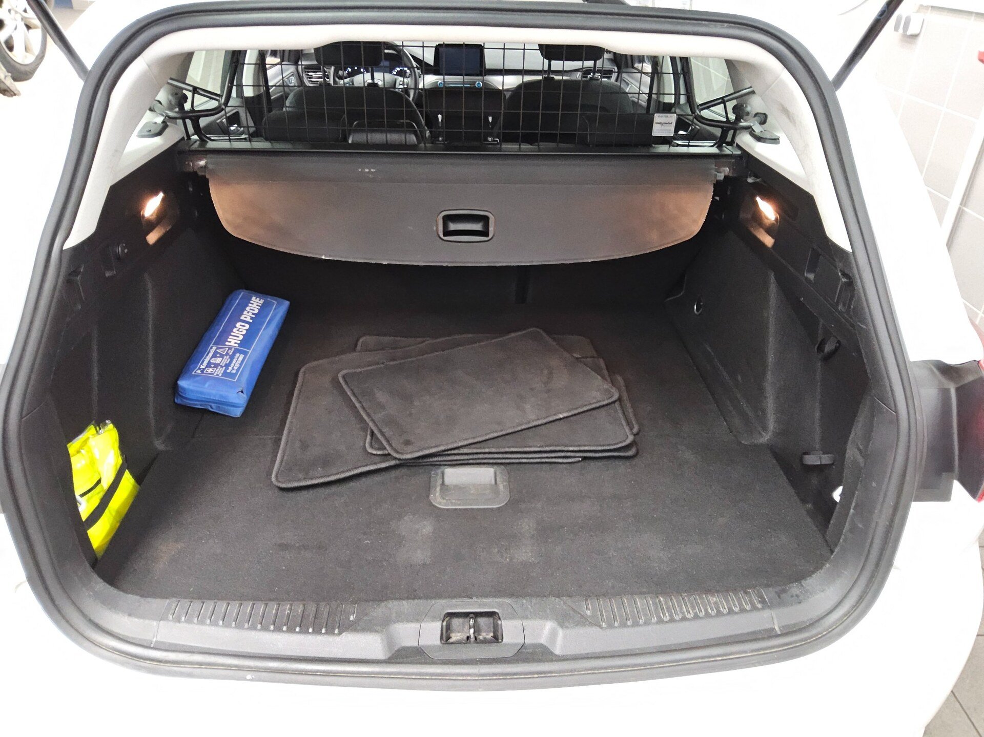 Ford Focus Turnier 1.5 EB Titanium Navi RFK Shz 11