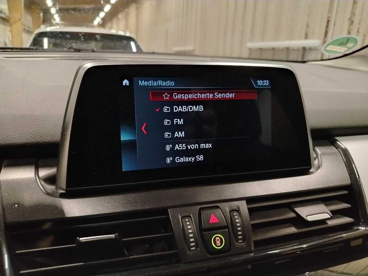 BMW 225 Active Tourer e Advantage NAVI LED Shz Pano el.Heck 7