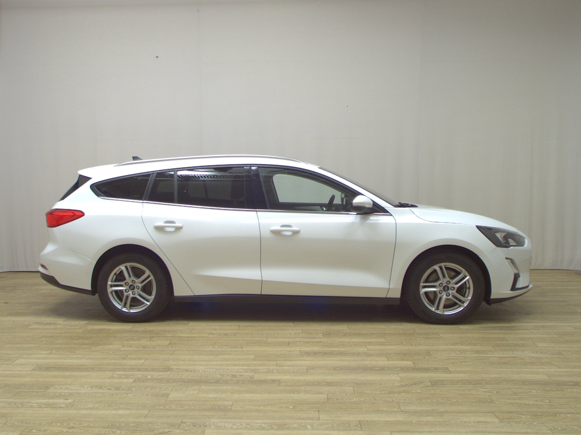 Ford Focus Turnier 1.5 EB Cool&Connect Navi LED