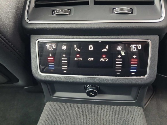 Audi A6 Avant 40 TDI Navi LED Shz Leder PDC 10