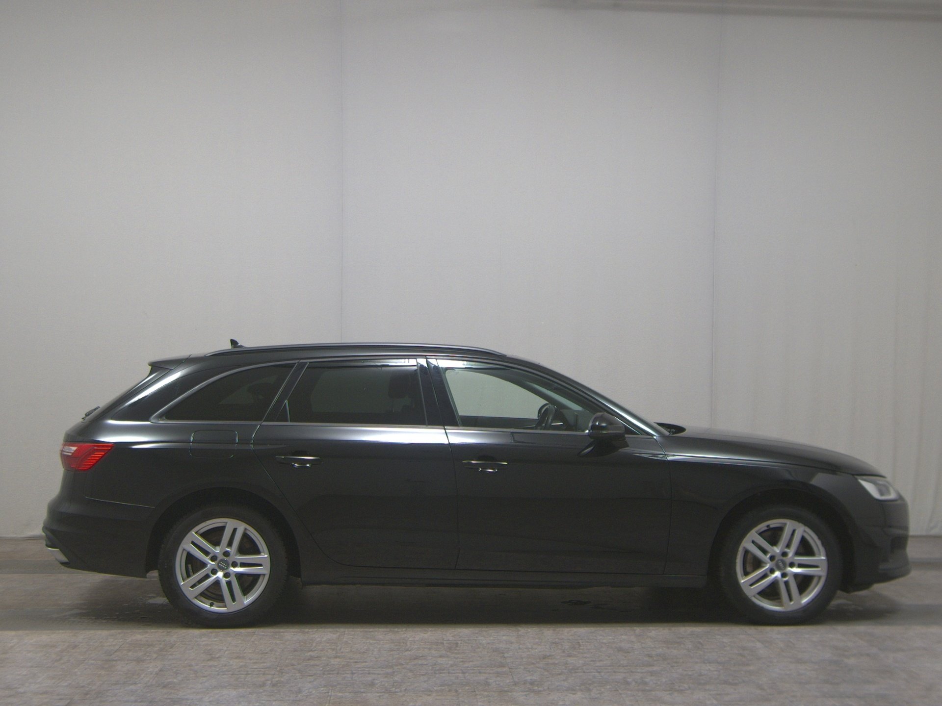 Audi A4 Avant 45 TDI Qu. Leder Sports. Navi LED ACC