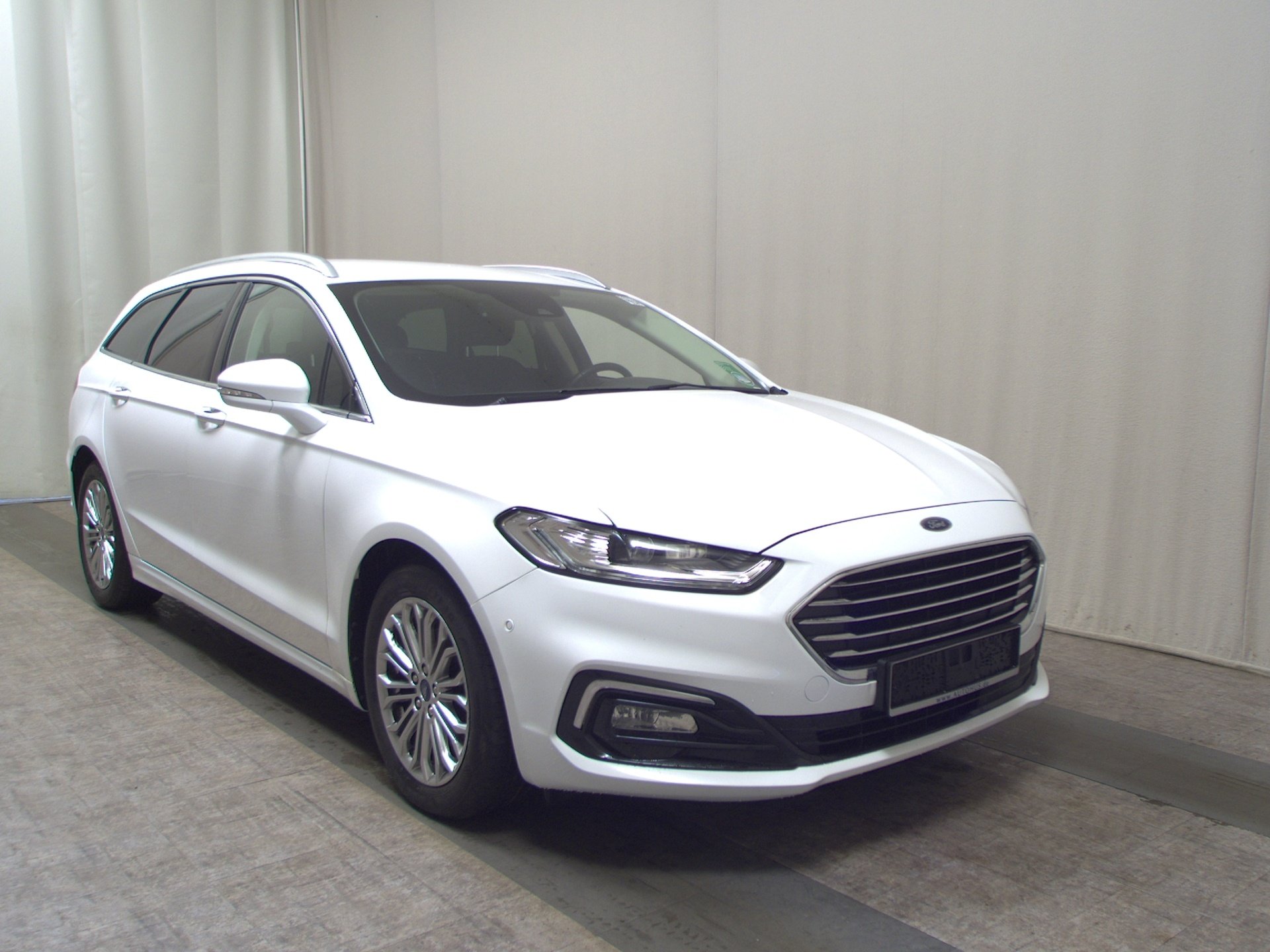 Ford Mondeo Turnier 2.0 EB Titanium Navi LED ACC DAB 3