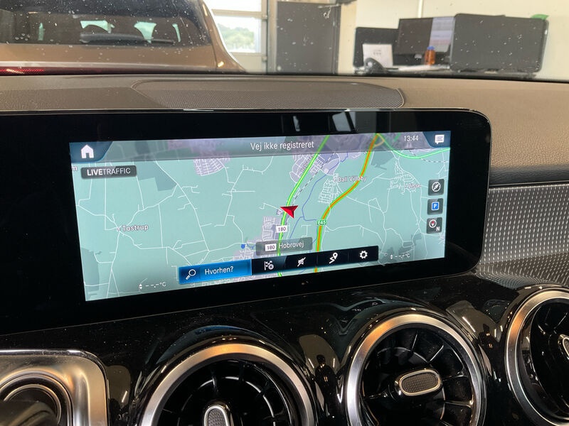 Mercedes-Benz GLB 200 d Progressive Navi LED MBUX 11