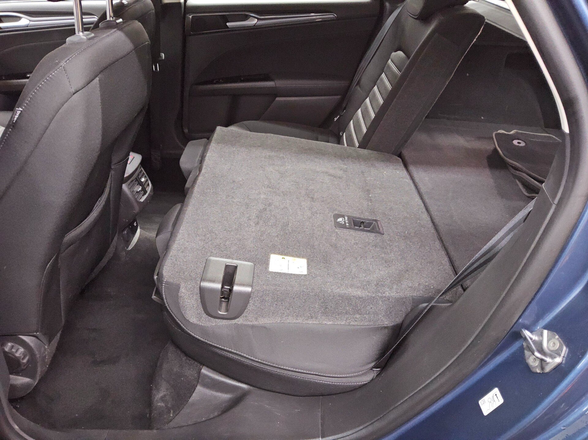 Ford Mondeo Turnier 2.0 EB Titanium Navi AHK RFK DAB 12