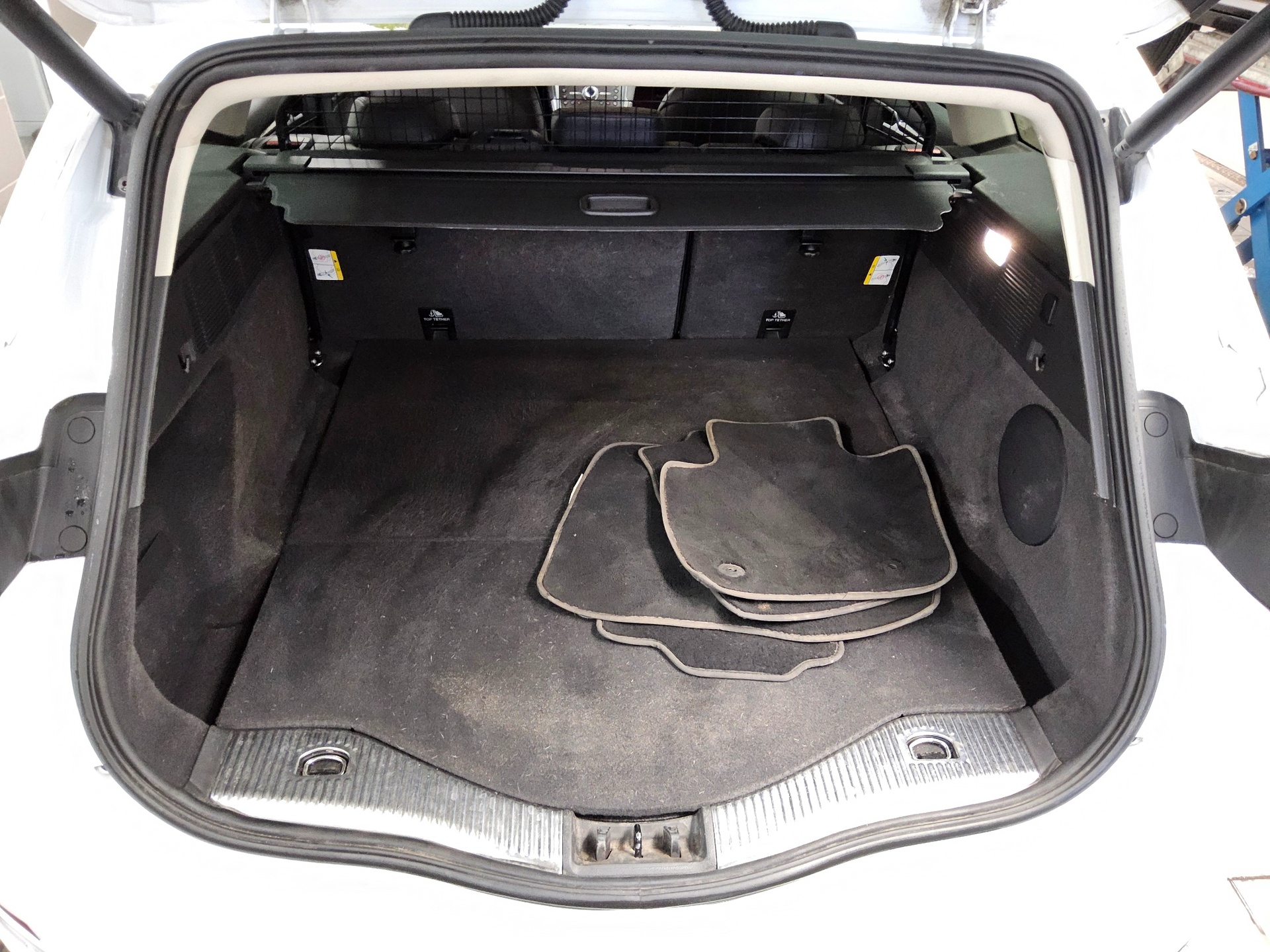 Ford Mondeo Turnier 2.0 EB Titanium Navi LED Leder 11