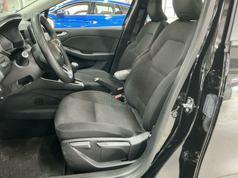Renault Clio 1.0 6