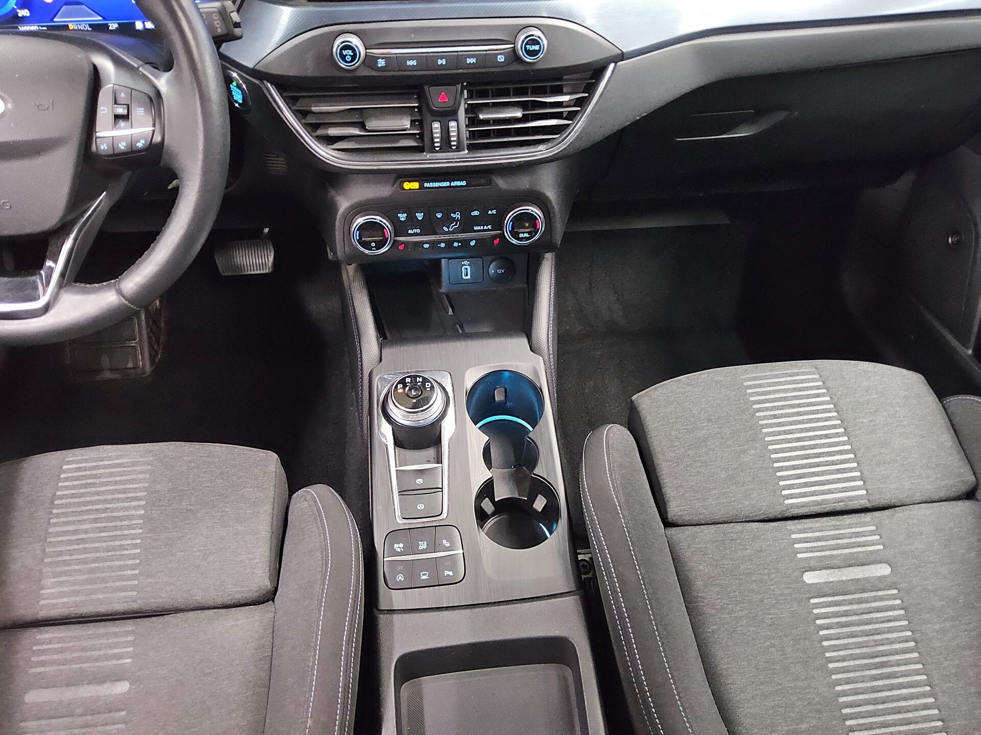 Ford Focus Turnier 1.5 EB Active Navi LED Pano AHK RFK ACC 6