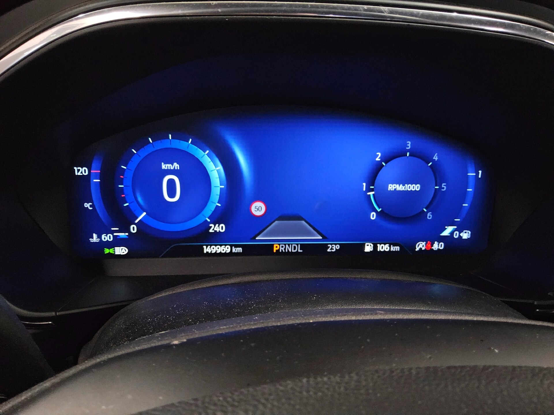 Ford Focus Turnier 1.5 EB Active Navi LED Pano AHK RFK ACC 8