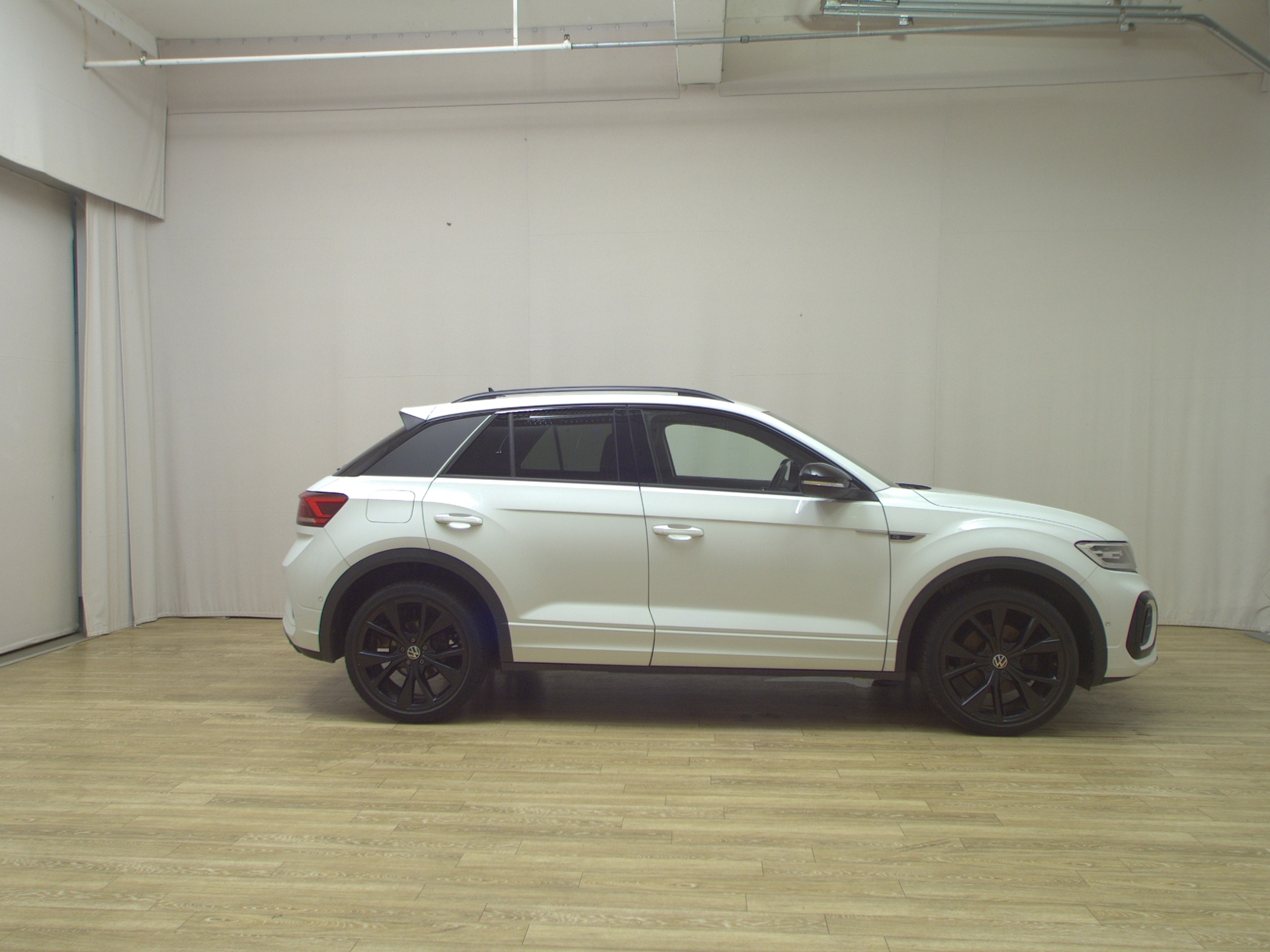 Volkswagen T-Roc 1.0 TSI R-Line T-Leder Navi LED AID