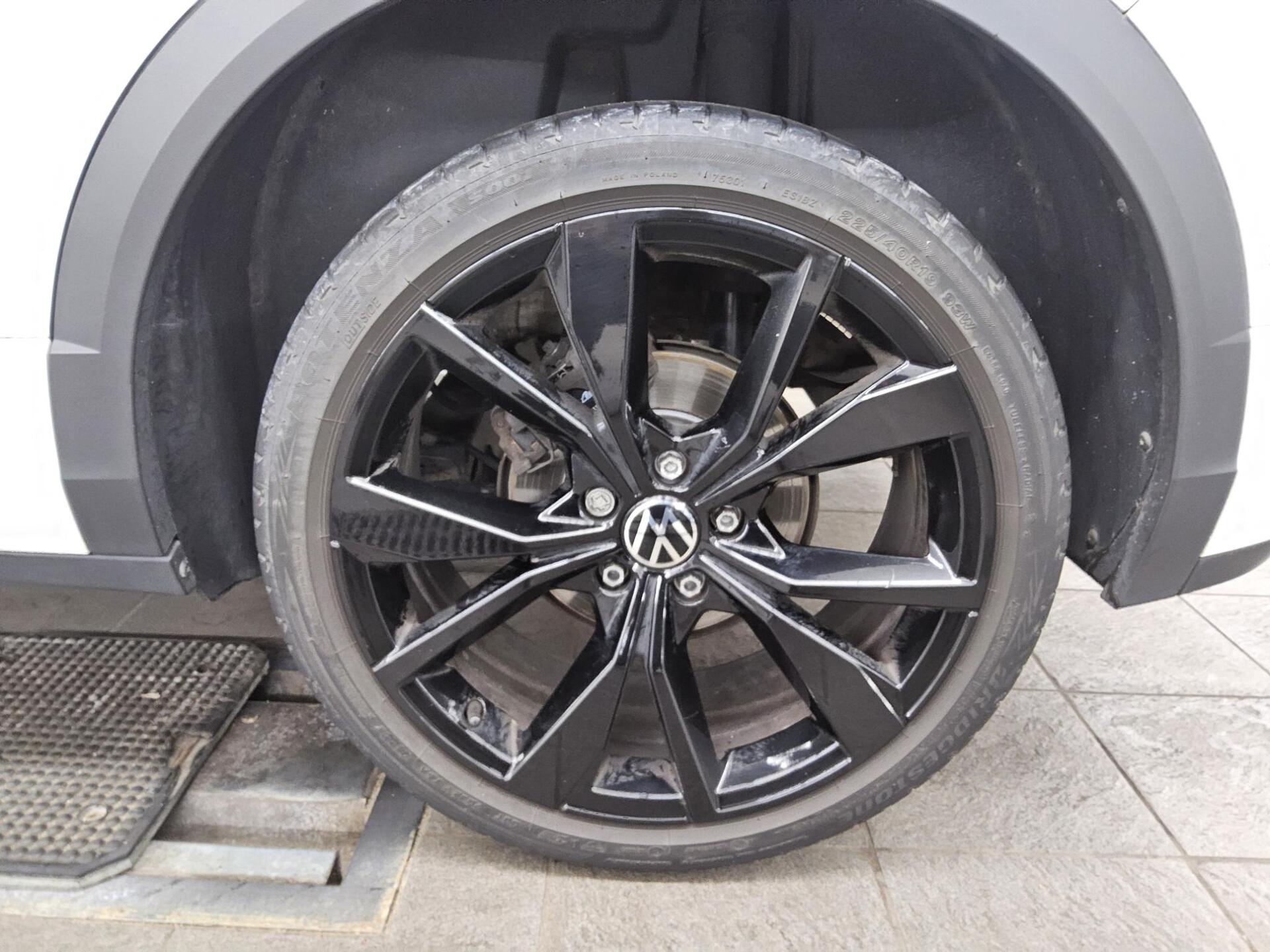 Volkswagen T-Roc 1.0 TSI R-Line T-Leder Navi LED AID 11