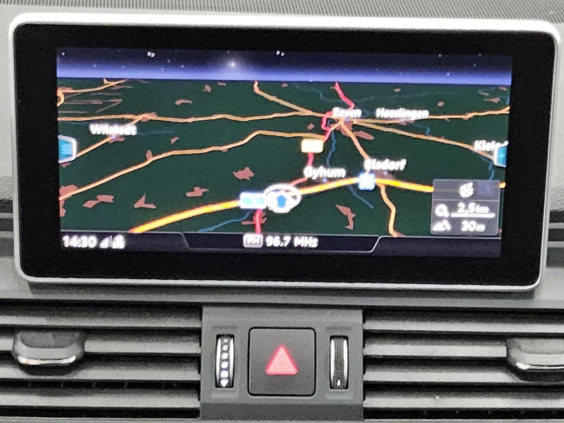 Audi Q5 35 TDI Qu. Navi Xenon vc RfK PDC LED 7