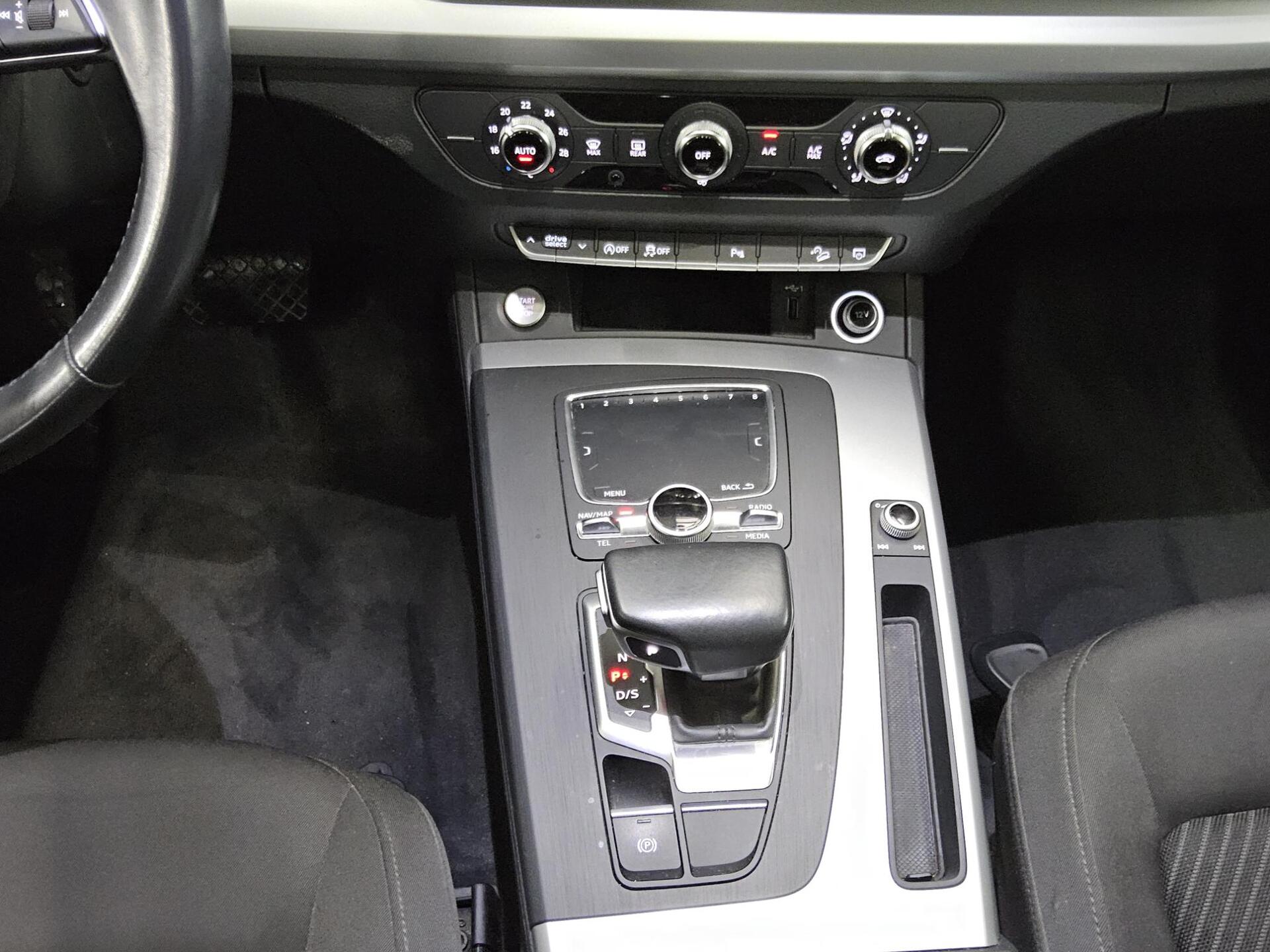 Audi Q5 35 TDI Qu. Navi Xenon vc RfK PDC LED 6