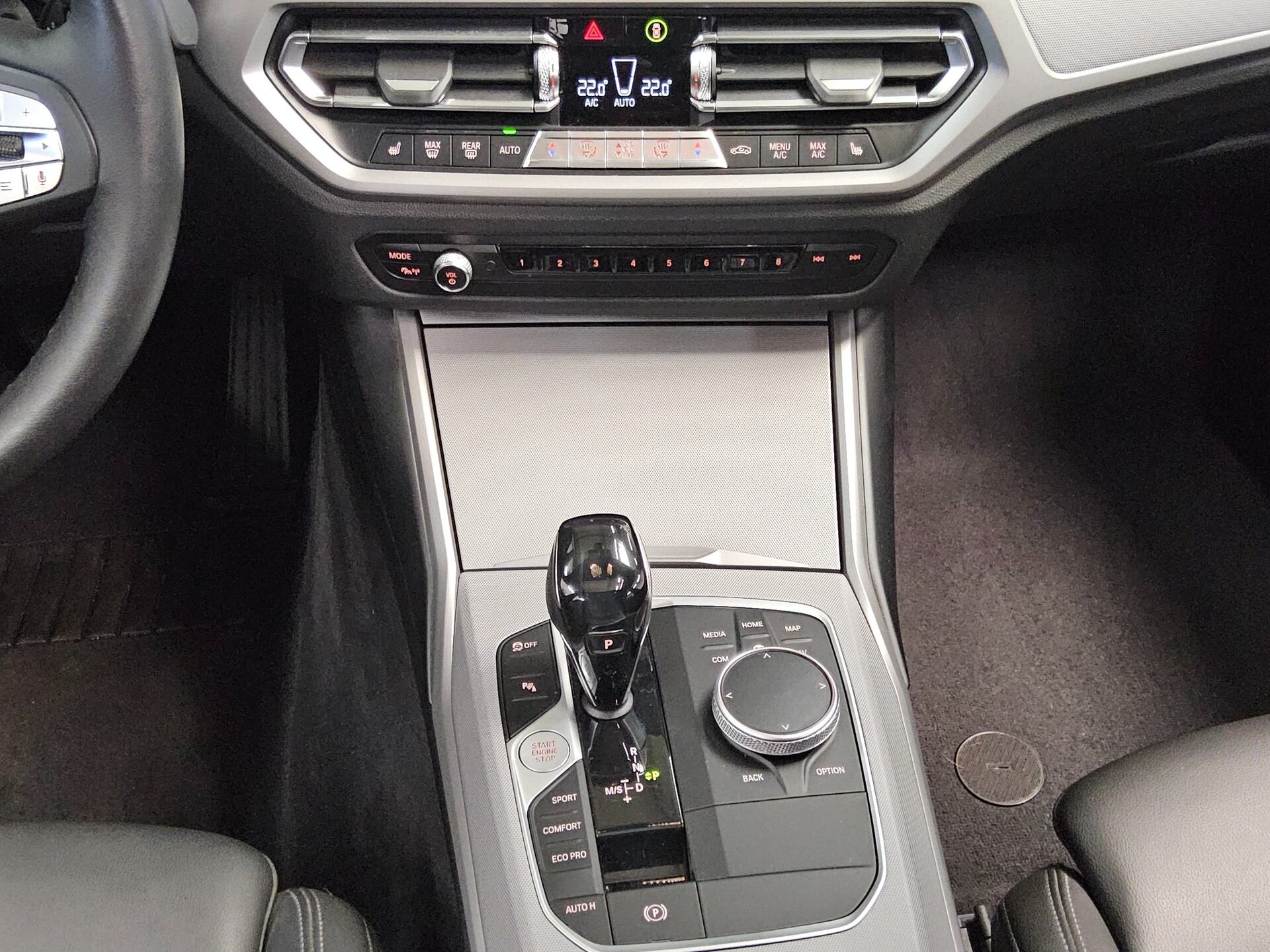 BMW 320dA Touring xDr Navi LED Pano HuD HiFi T-Leder 6