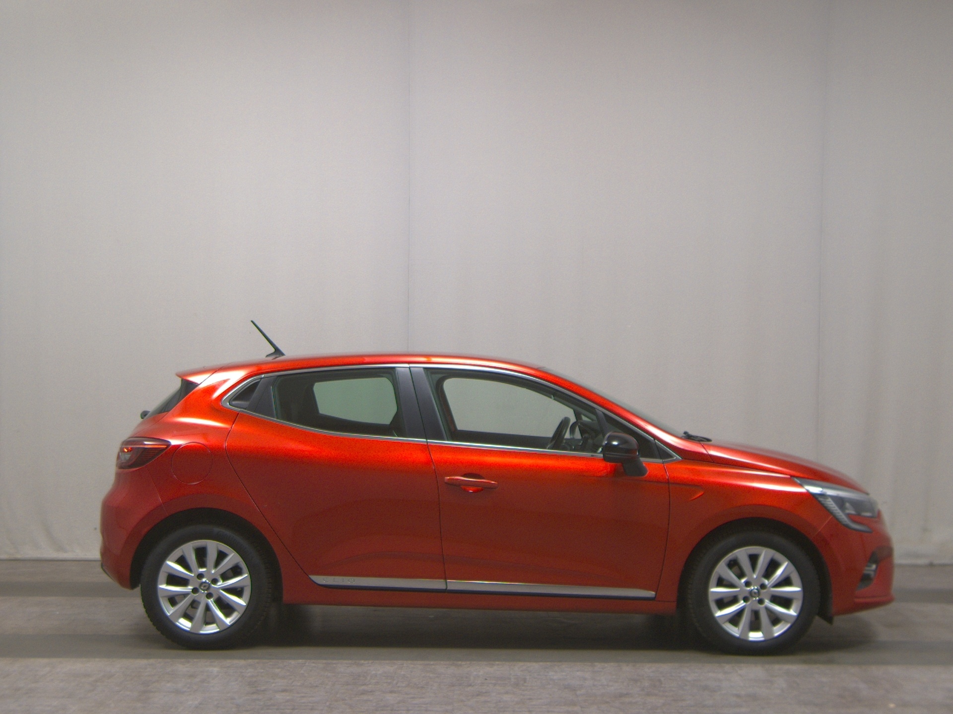 Renault Clio 1.3 TCe Intens Navi LED RFK PDC Shz