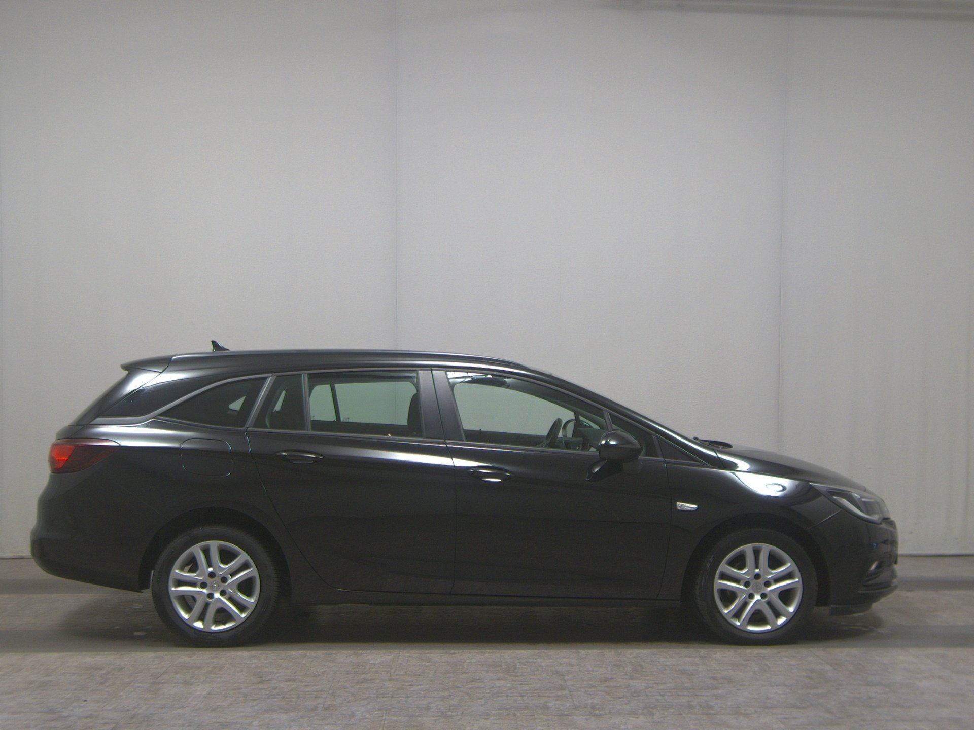 Opel Astra ST 1.4 Edition Navi  Shz PDC