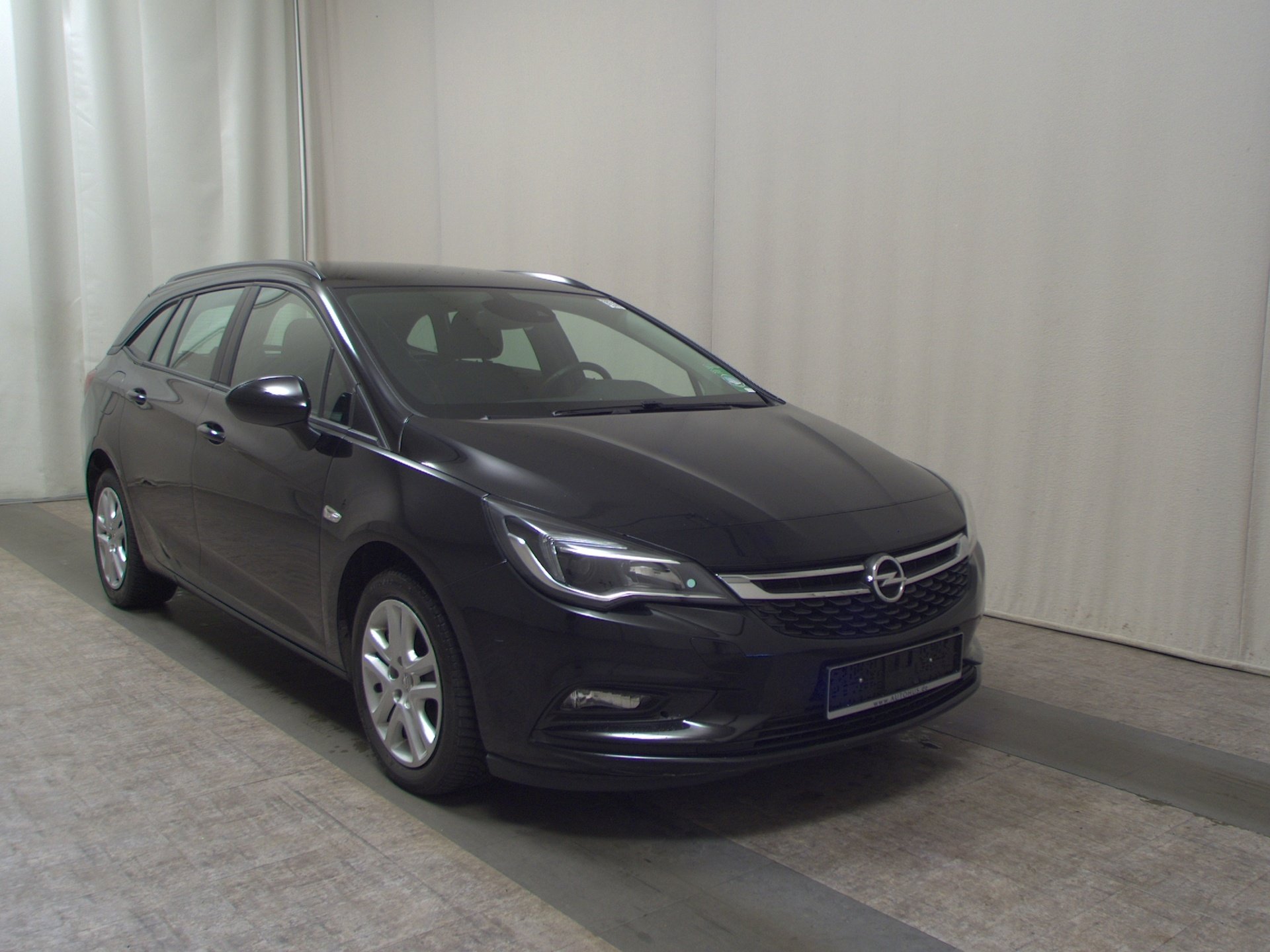 Opel Astra ST 1.4 Edition Navi  Shz PDC 3