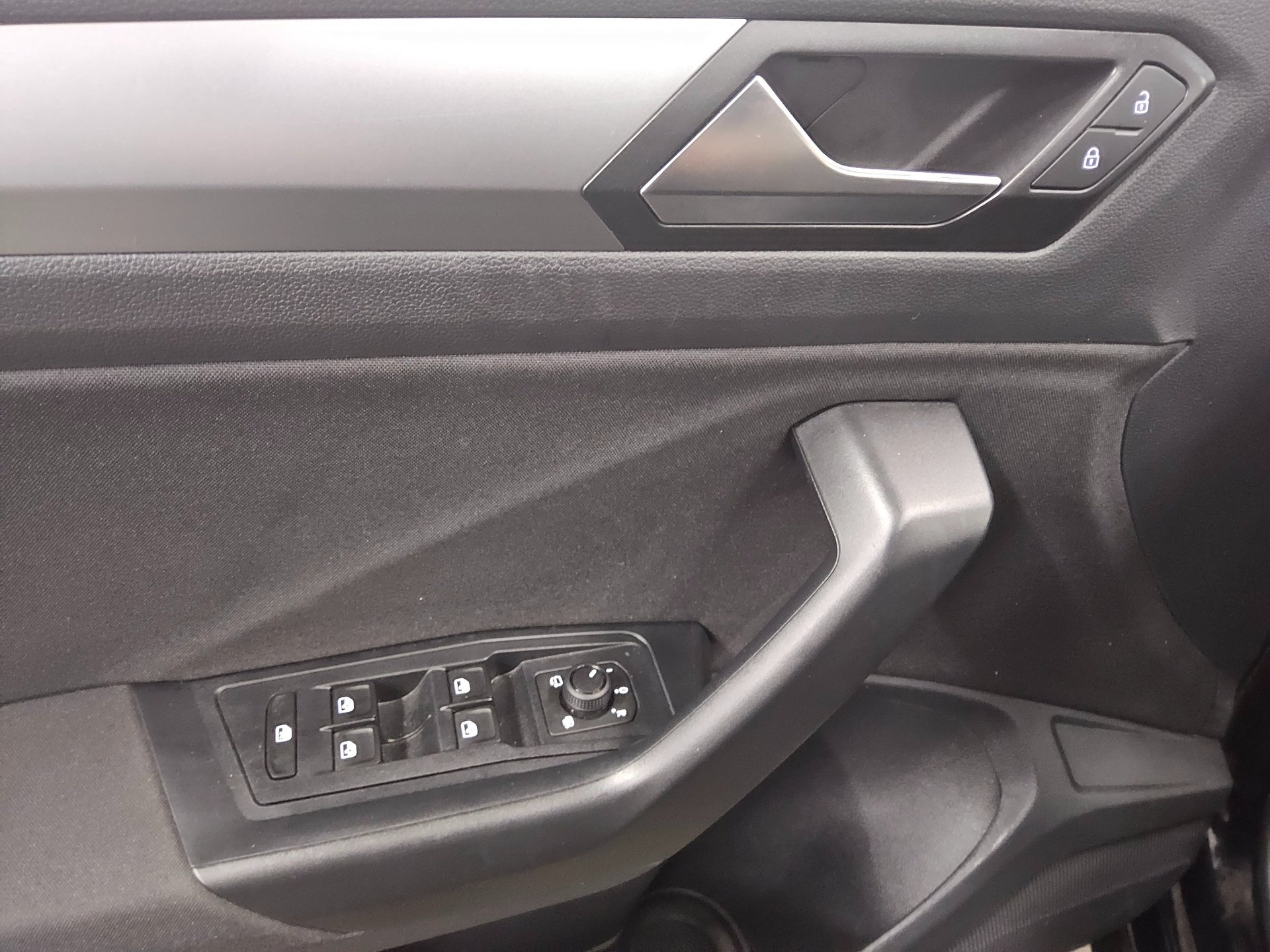 Volkswagen T-Roc 1.0 TSI Life Navi LED AID 10