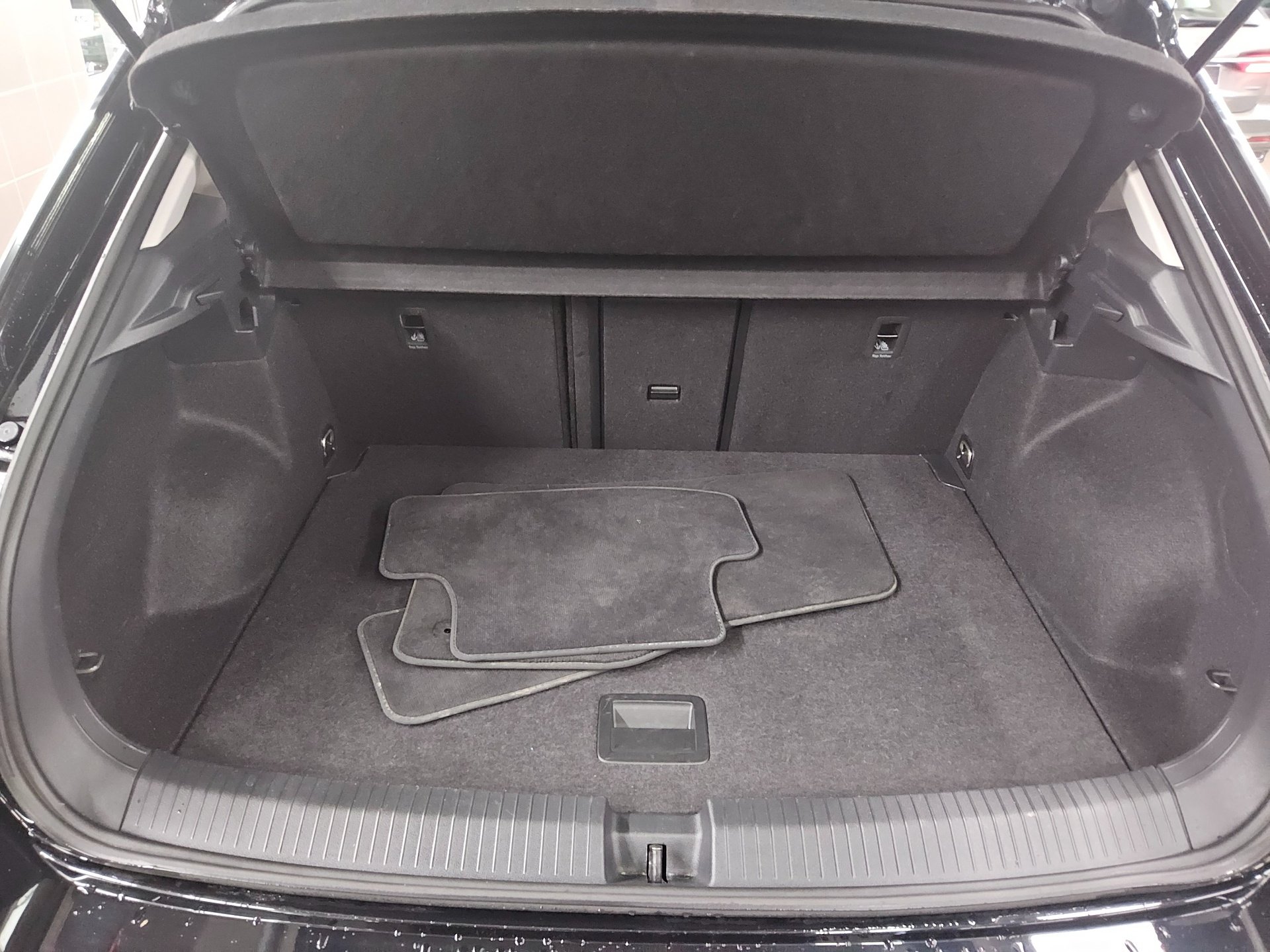 Volkswagen T-Roc 1.0 TSI Life Navi LED AID 12