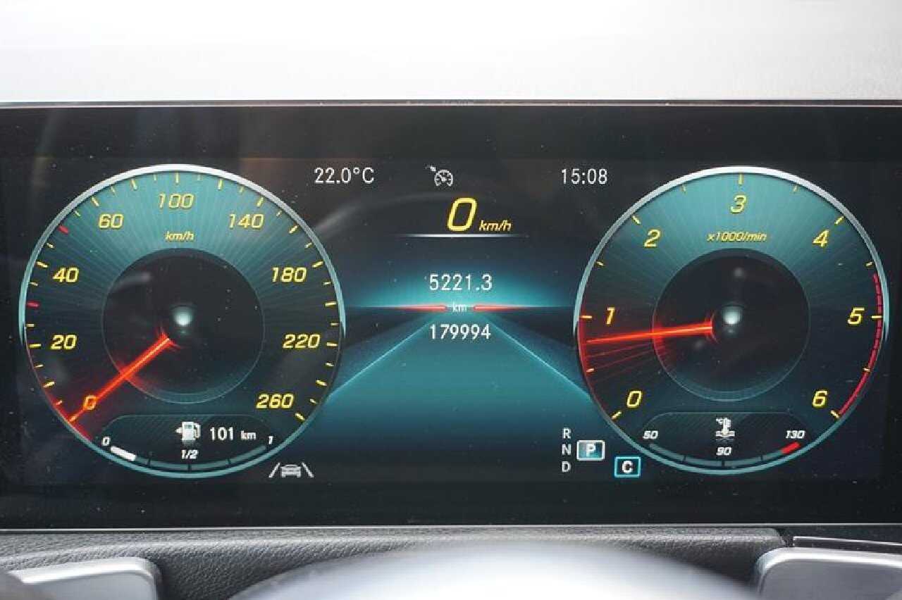 Mercedes-Benz GLB 200 d Navi LED MBUX+ AHK RFK 12