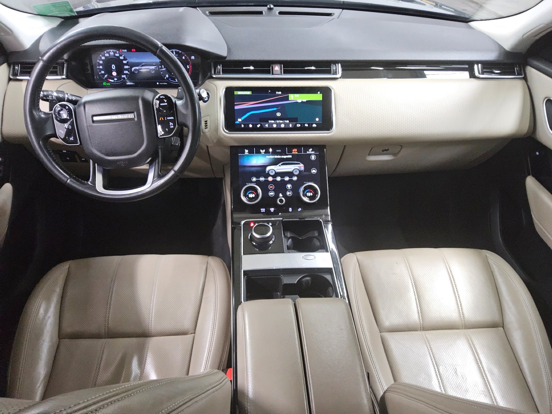 Land Rover Range Rover Velar Leder Nav LED DC Sound RfK AHK 5