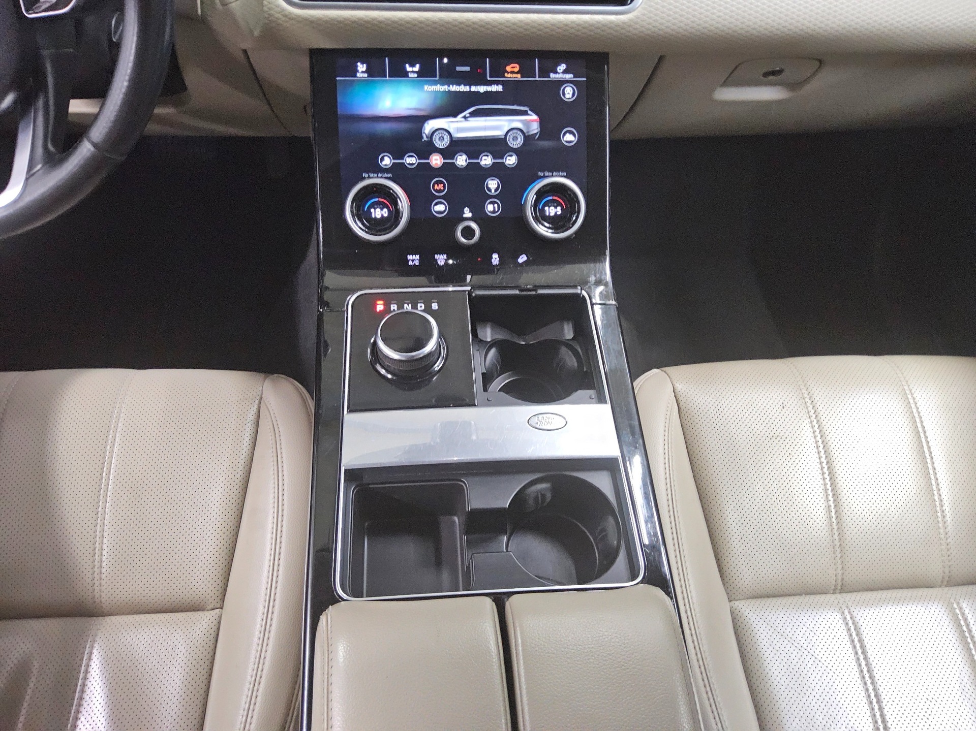 Land Rover Range Rover Velar Leder Nav LED DC Sound RfK AHK 6