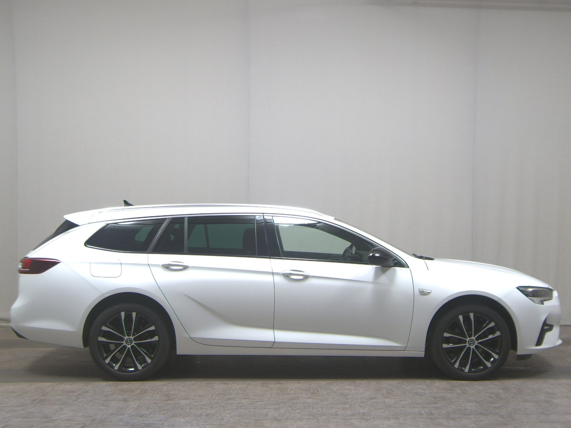 Opel Insignia ST 1.5 D Ultimate Navi LED AHK PDC Shz