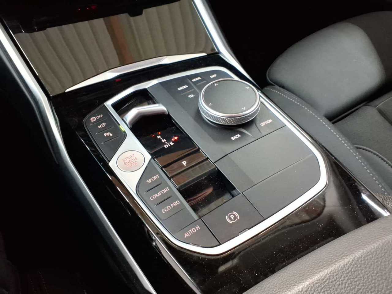 BMW 320dA Touring T-LEDER NAVI LED SPORTSITZE SHZ 9