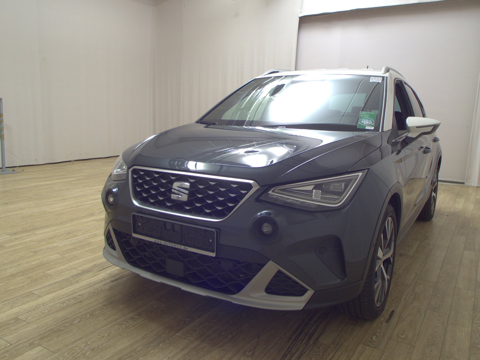 Seat Arona 1.0 TSI Xperience Navi LED vc RfK ACC Shz 2