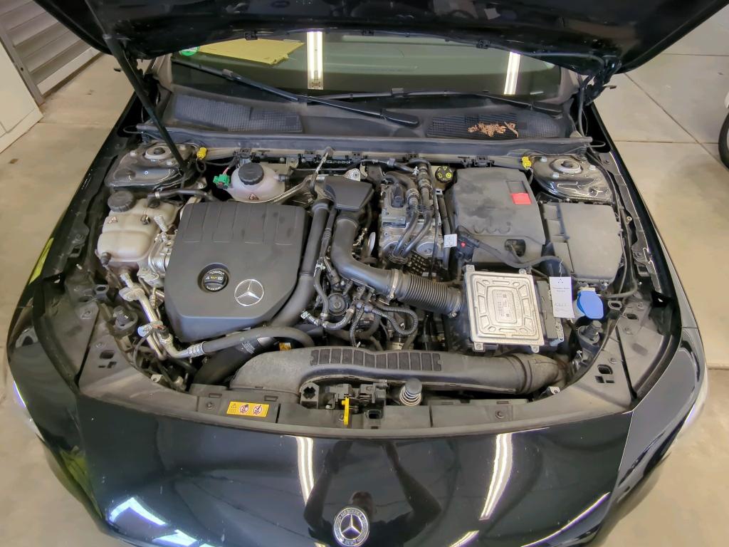 Mercedes-Benz CLA 220 SB Progressive NAVI KLIMAAUT LED RADIO TEMPO 12