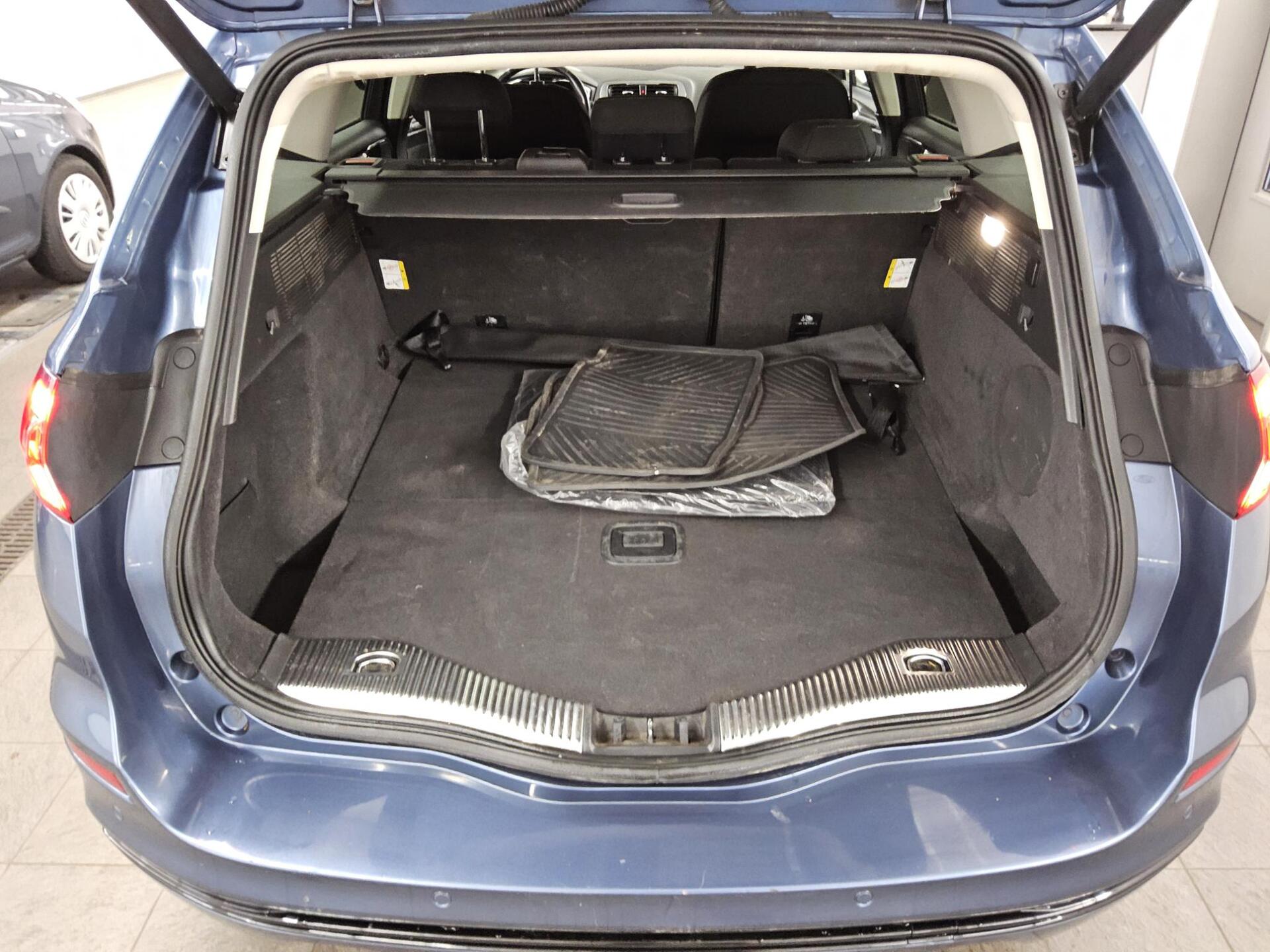 Ford Mondeo Turnier 2.0 EB Titanium Navi LED ACC RFK 11