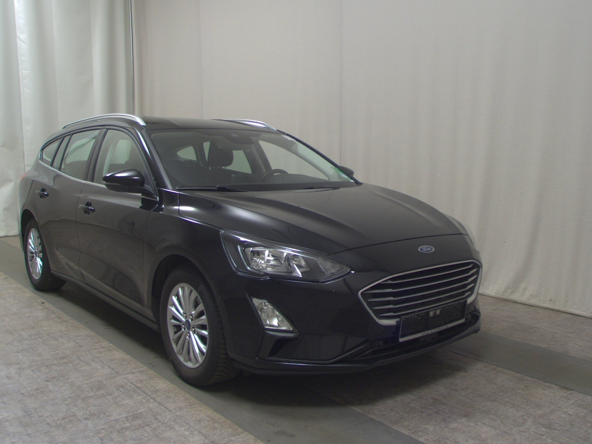 Ford Focus Turnier 1.0 EB Titanium Navi LED RfK Shz 3