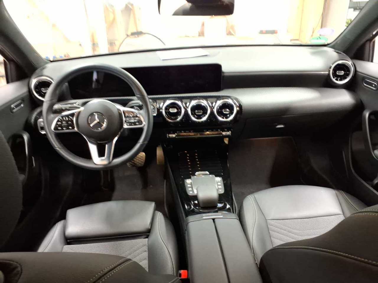 Mercedes-Benz A 250 e NAVI KLIMAAUT SHZ RFK LED 5