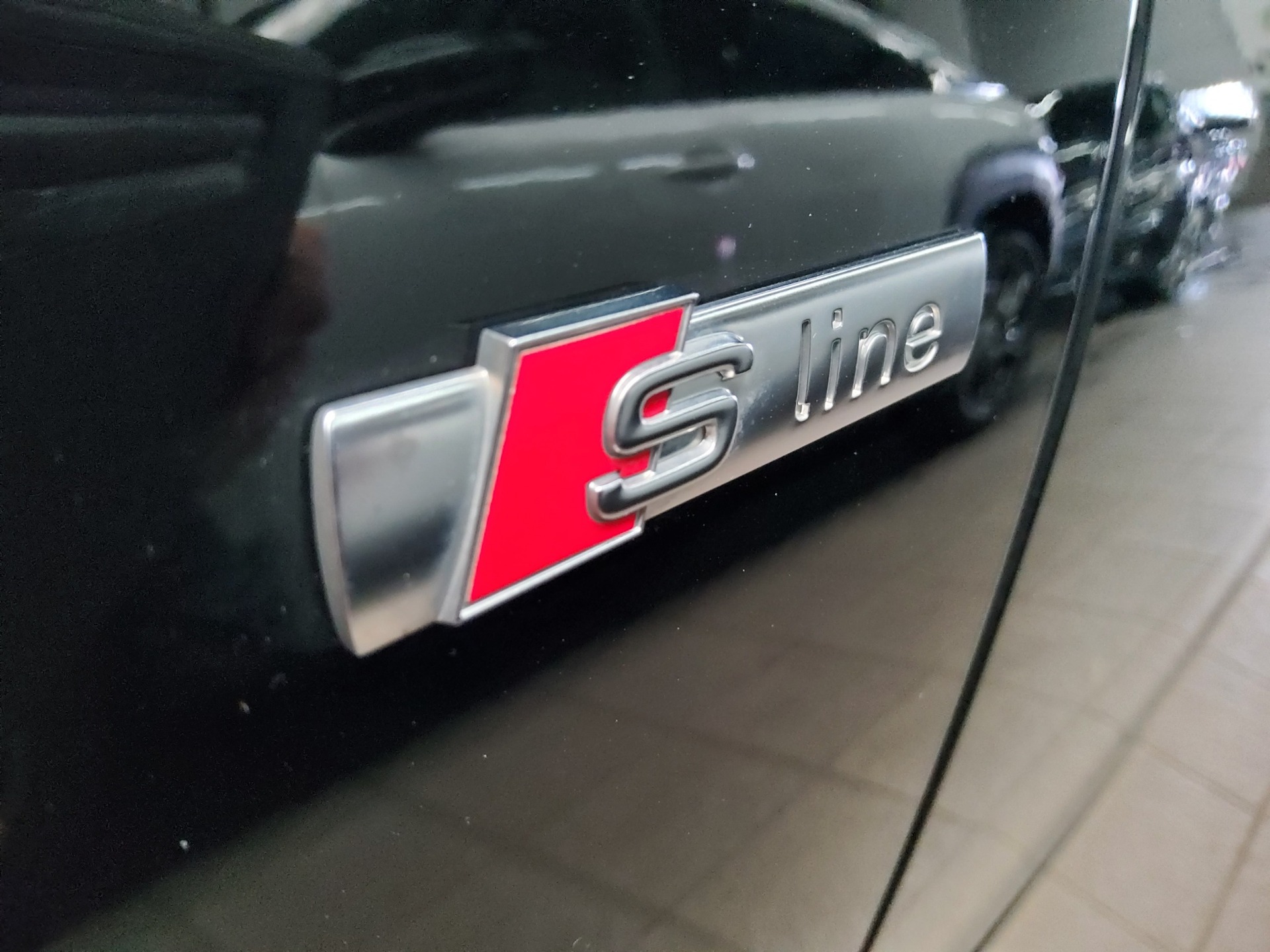 Audi A4 Avant 40 TDI S-Line T-Leder Navi LED B&O RFK 12