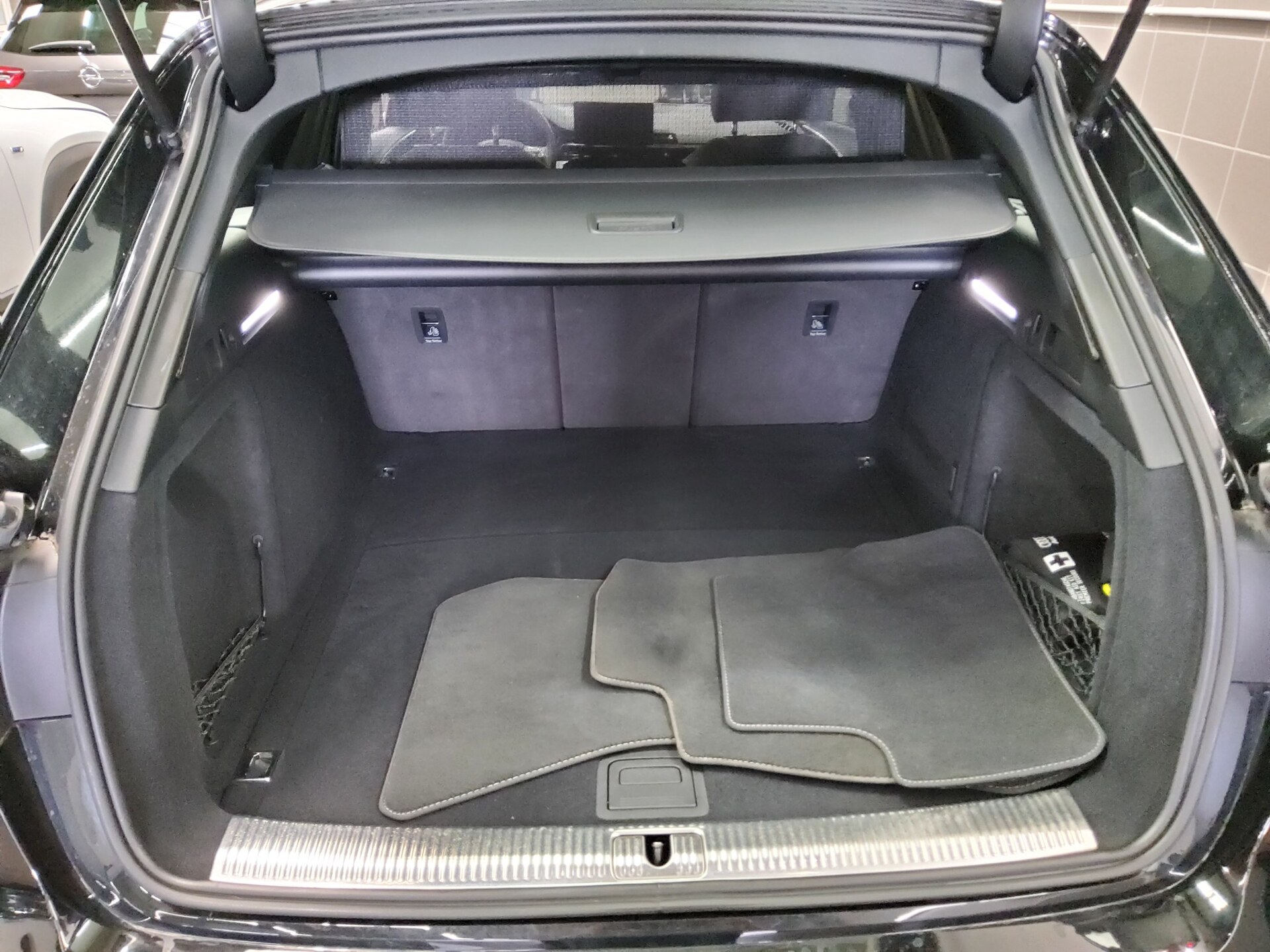 Audi A4 Avant 40 TDI S-Line T-Leder Navi LED B&O RFK 13