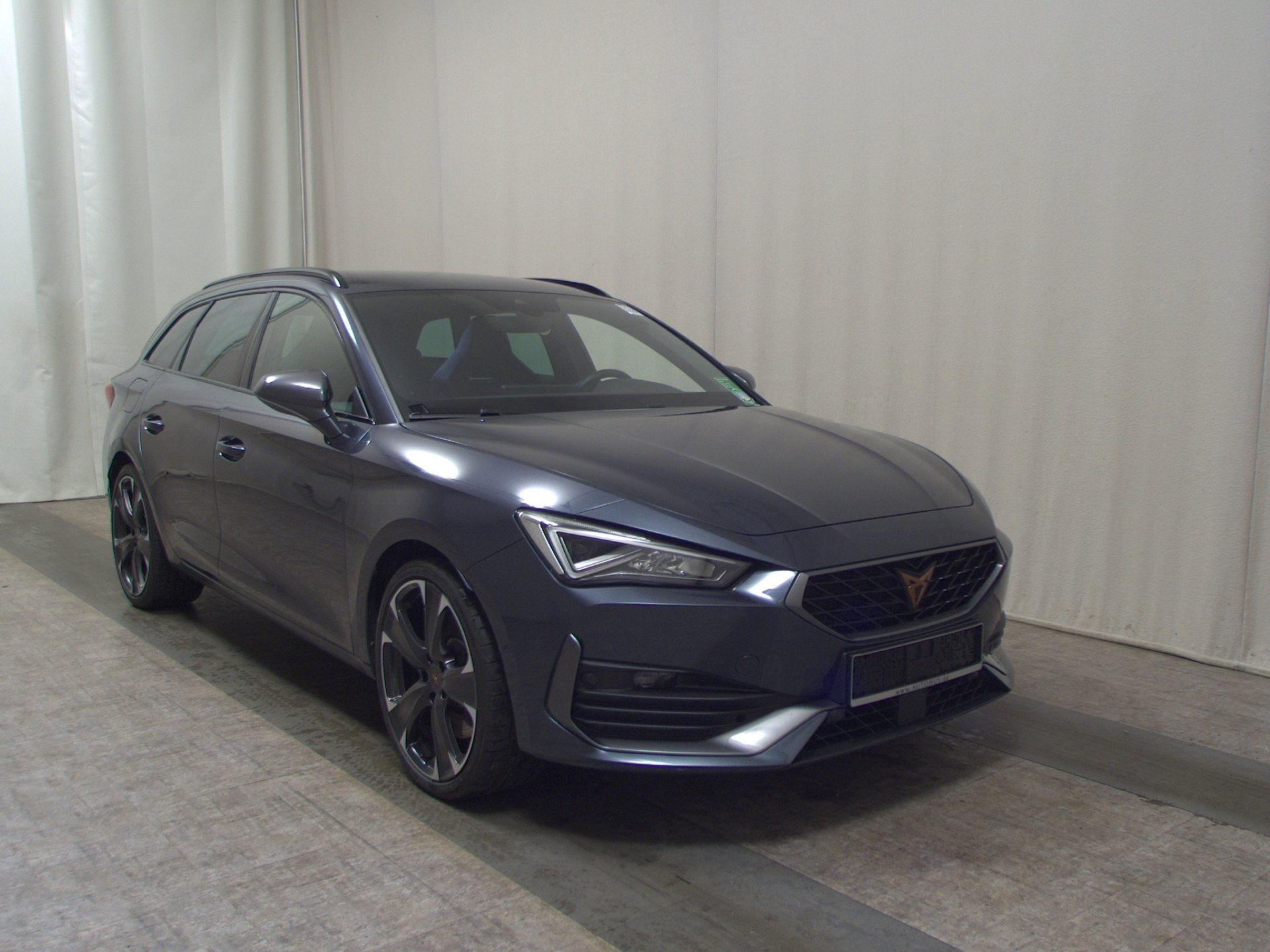 Cupra Leon Sportstourer 1.4 e-Hybrid T-Leder Navi LED 3