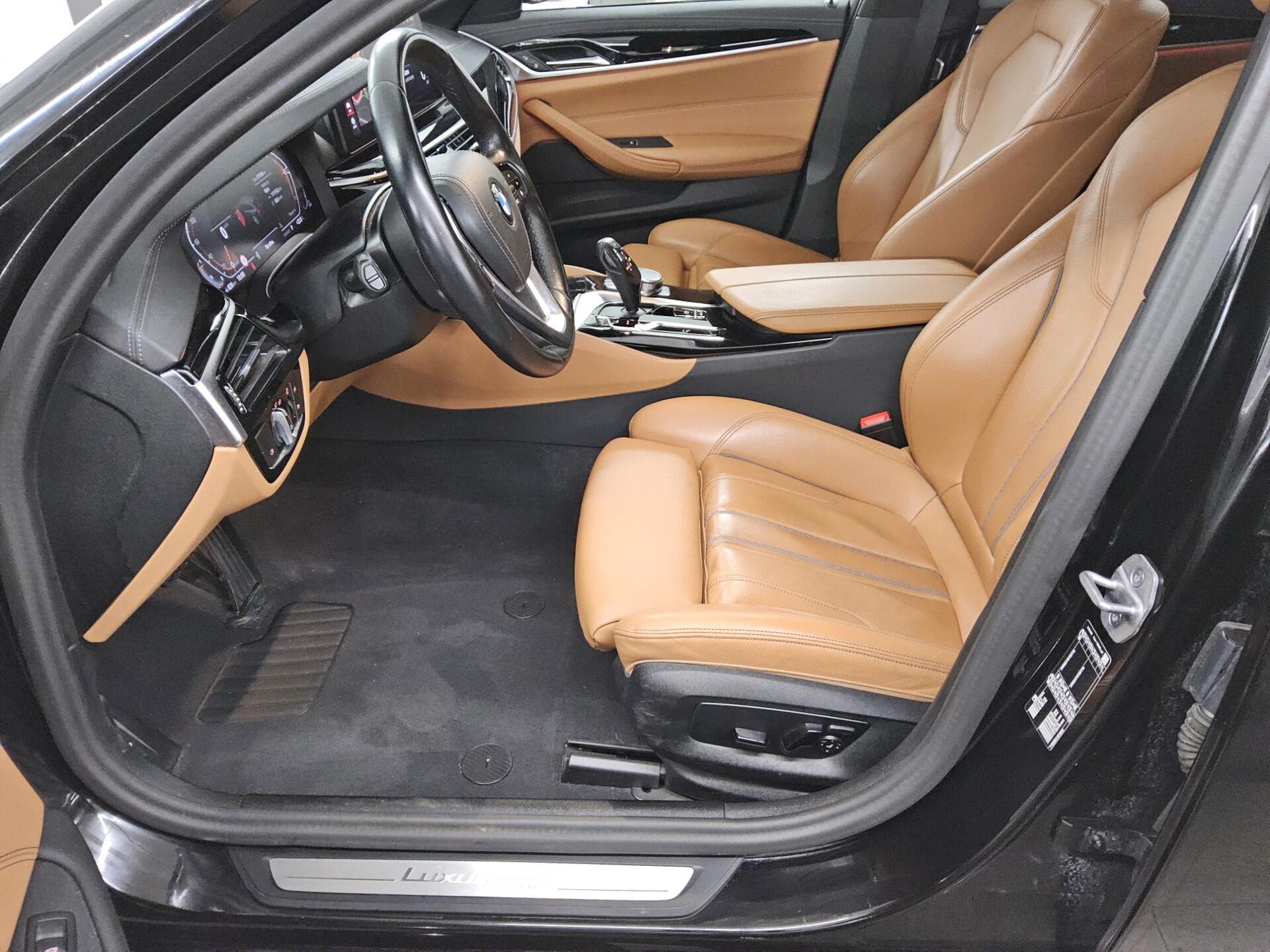 BMW 520dA Touring Luxury-Line Navi LED LC-Pro Leder AHK Sthzg 9