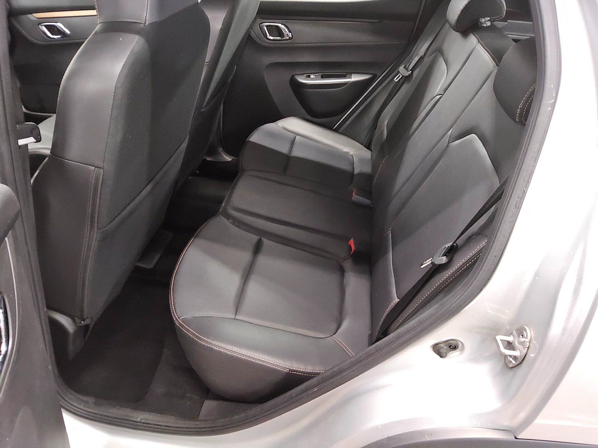 Dacia Spring T-Leder NAVI KLIMA KAMERA 13