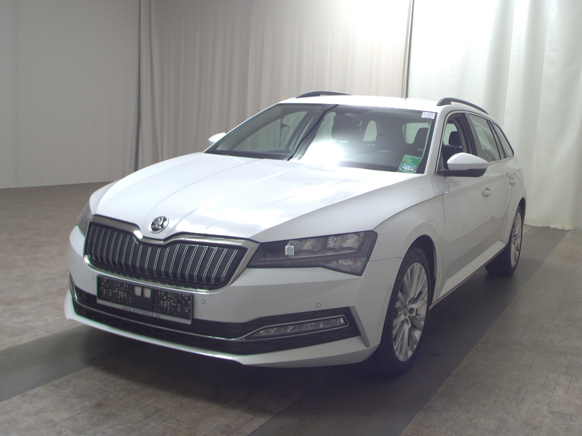 Skoda Superb Kombi 1.4 TSI iV Ambition Navi LED vc RFK 2