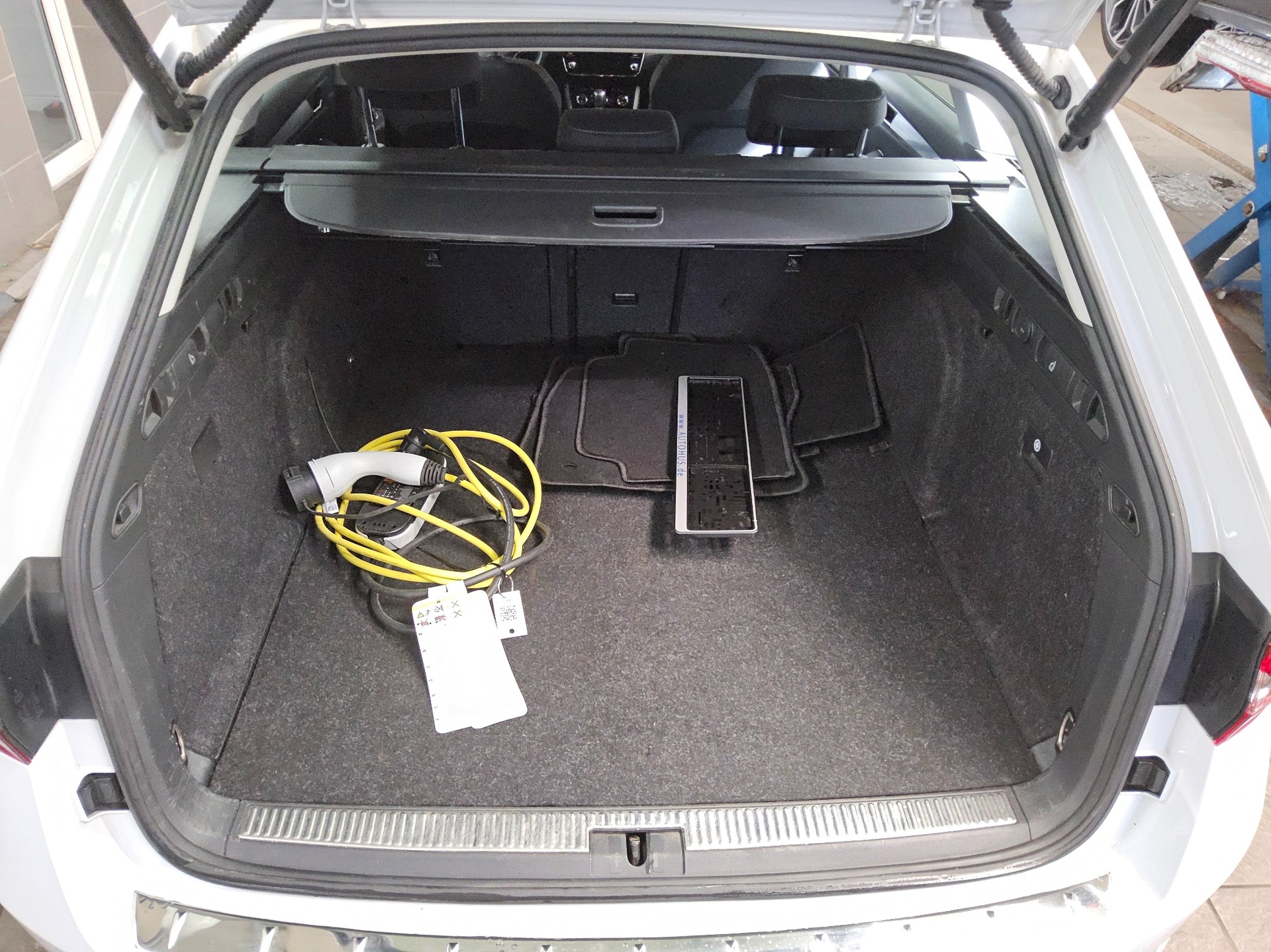 Skoda Superb Kombi 1.4 TSI iV Ambition Navi LED vc RFK 12