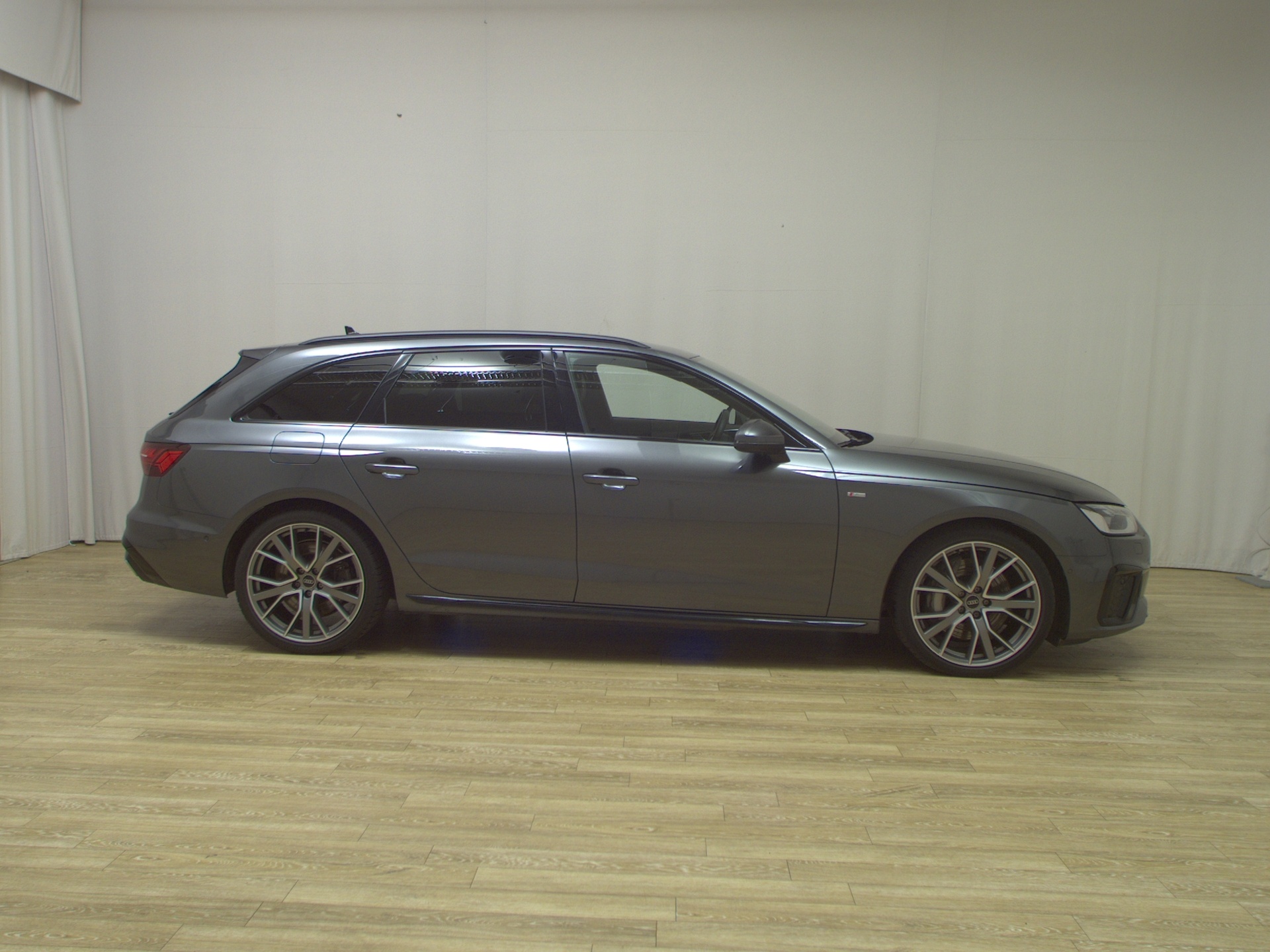 Audi A4 Avant 50 TDI Qu. S-Line T-Leder Navi LED Virtual Sound